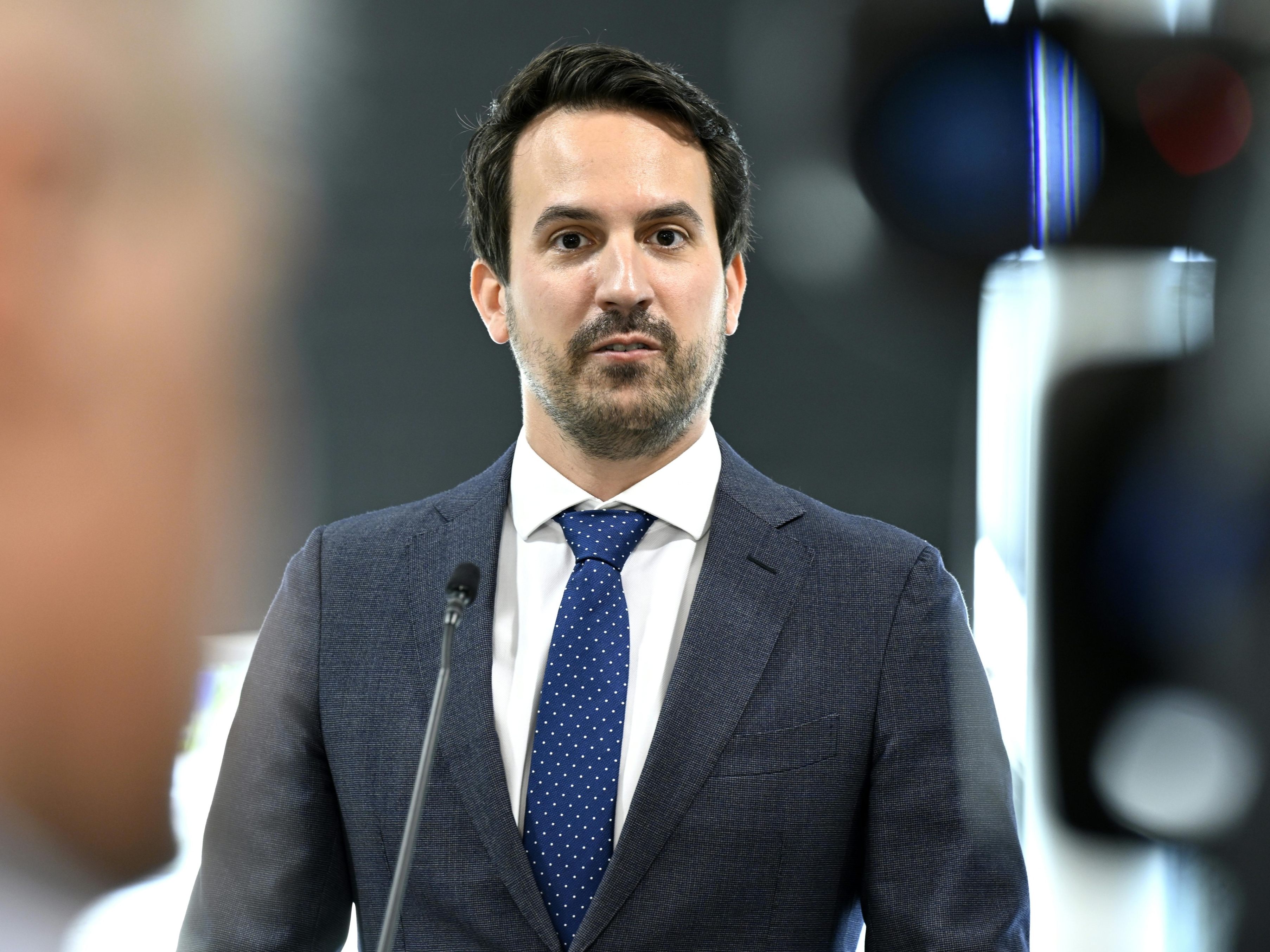 Wiederkehr ist bei der Verfassungskonformität beim Kopftuchverbot zuversichtlich.