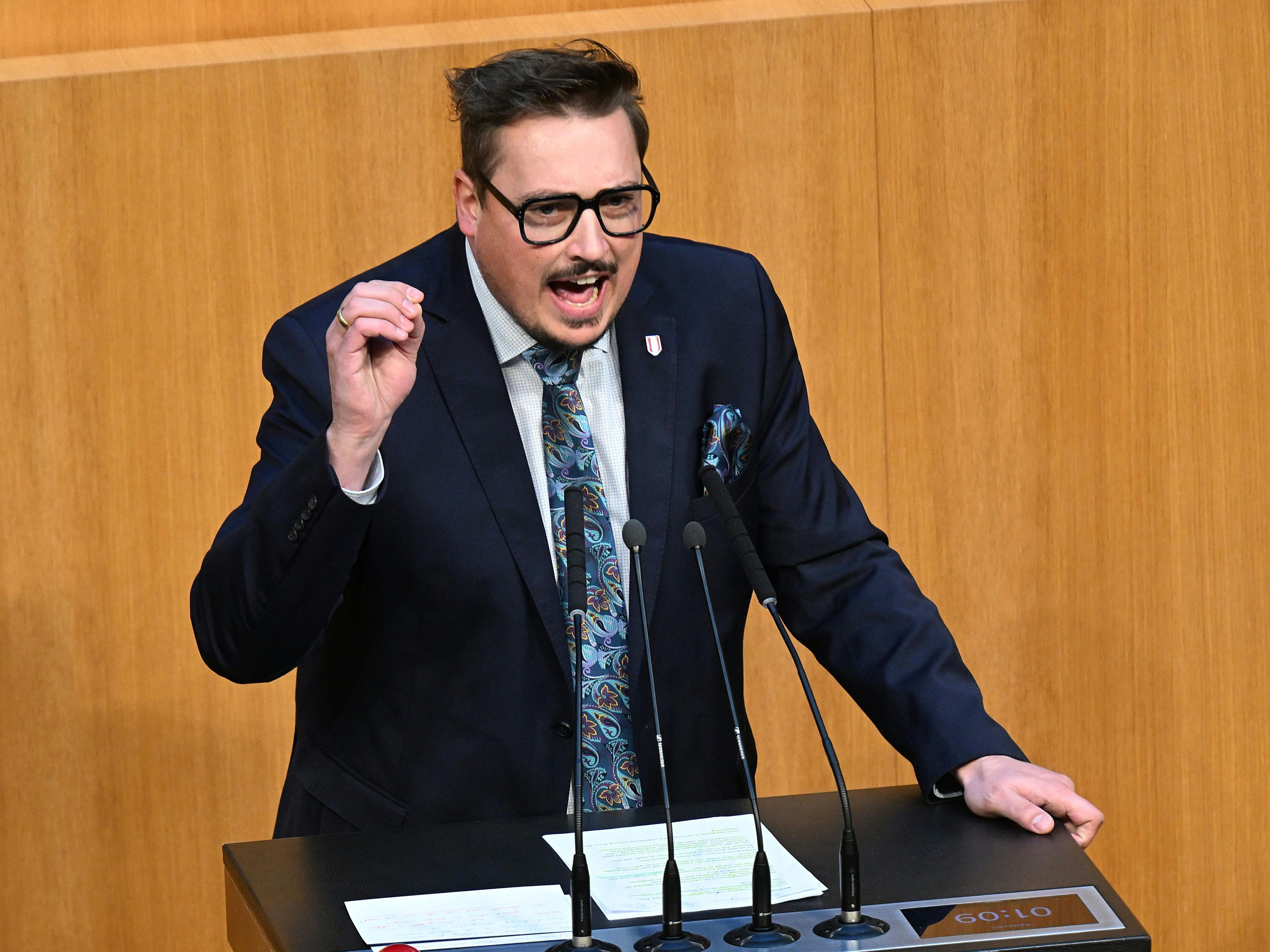 Christoph Steiner übt heftige Kritik an der Regierung.