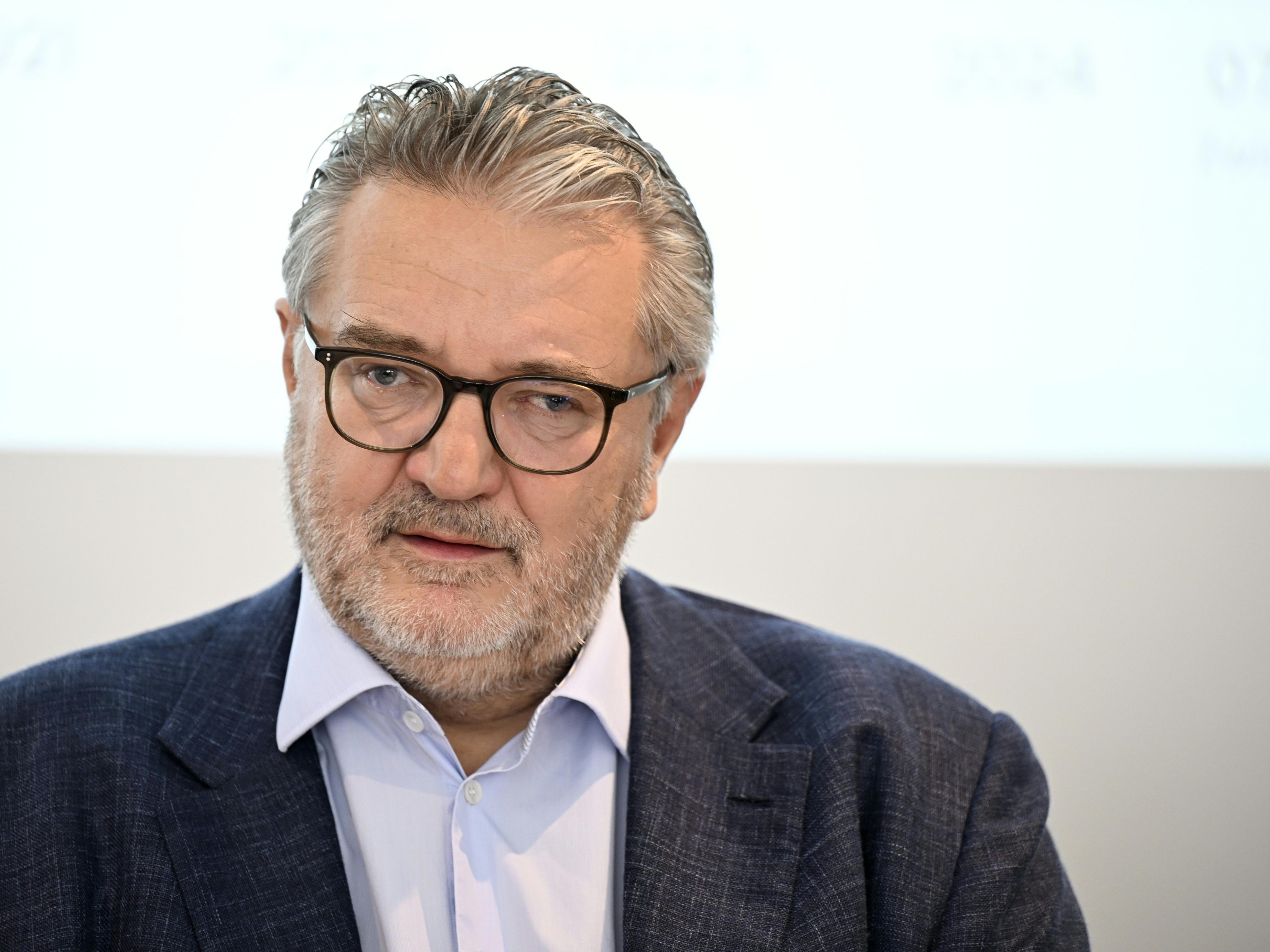 Der Gesundheitsstadtrat betonte, dass die gesamte Gesundheitsversorgung ambulanter werden solle.