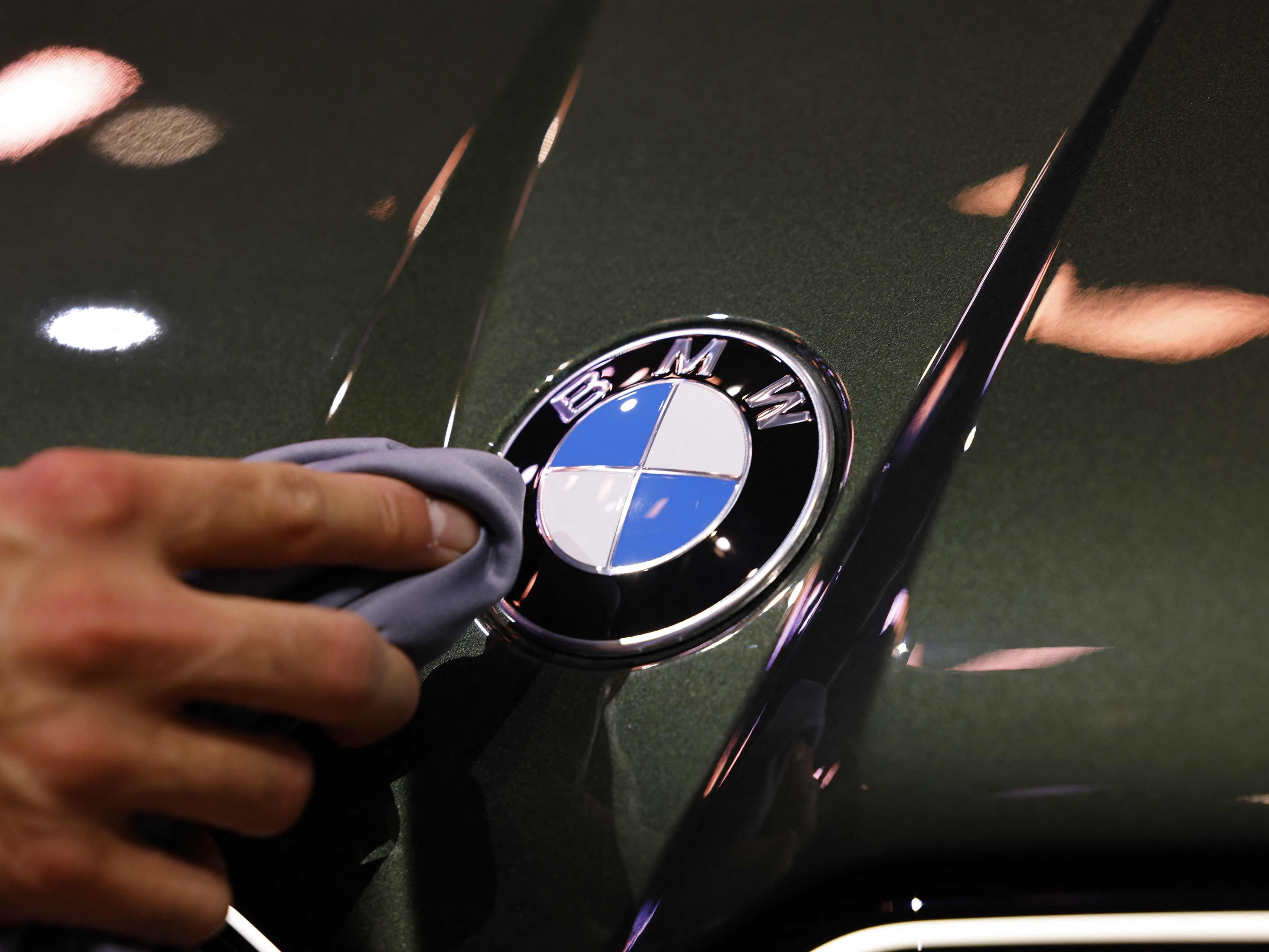 BMW hat im dritten Quartal rund 1,7 Milliarden Euro Gewinn erzielt.