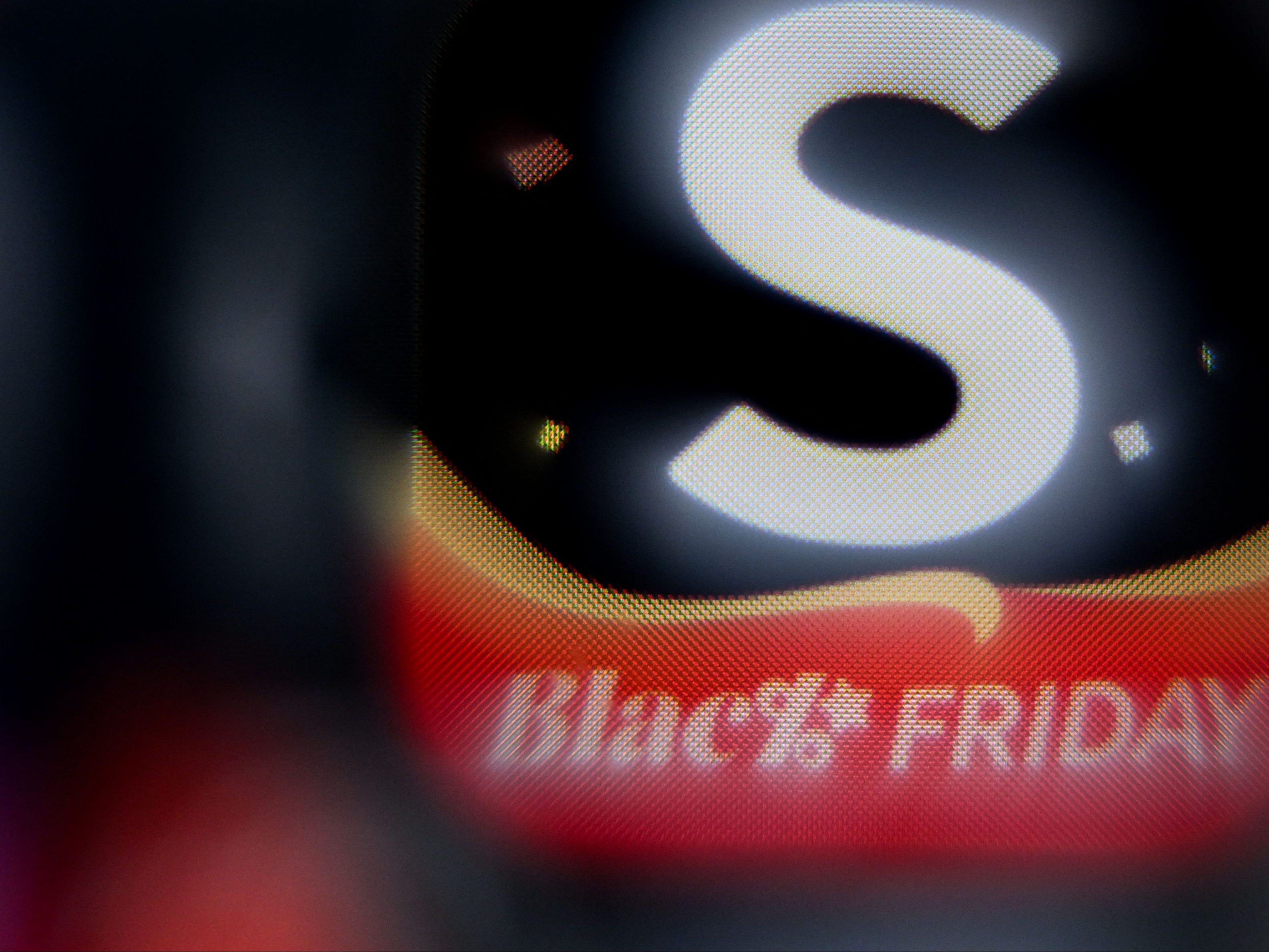 Die AK Vorarlberg warnt vor falschen Schnäppchen im November.