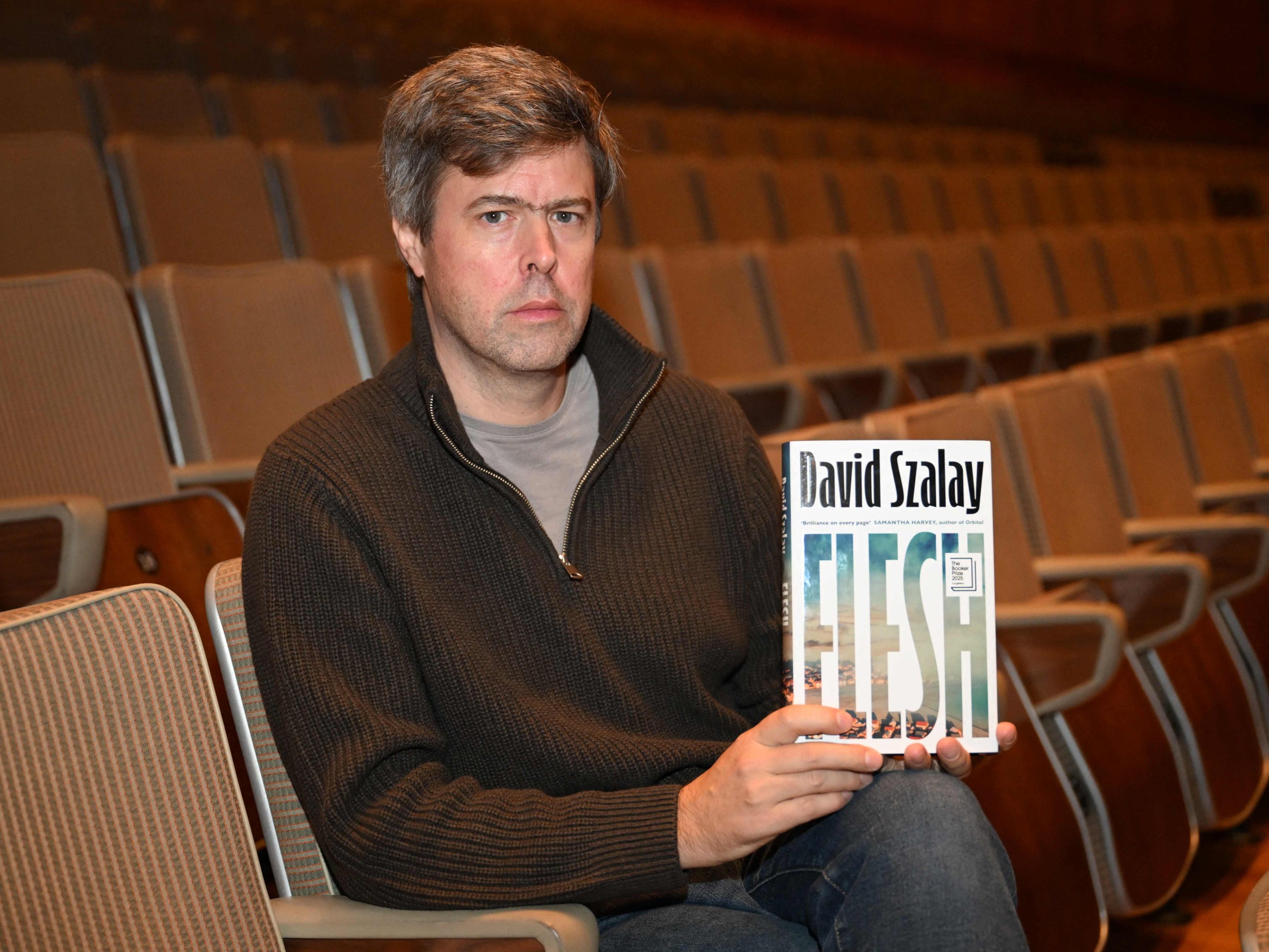 Der Wahlwiener David Szalay gewinnt den Booker Prize.