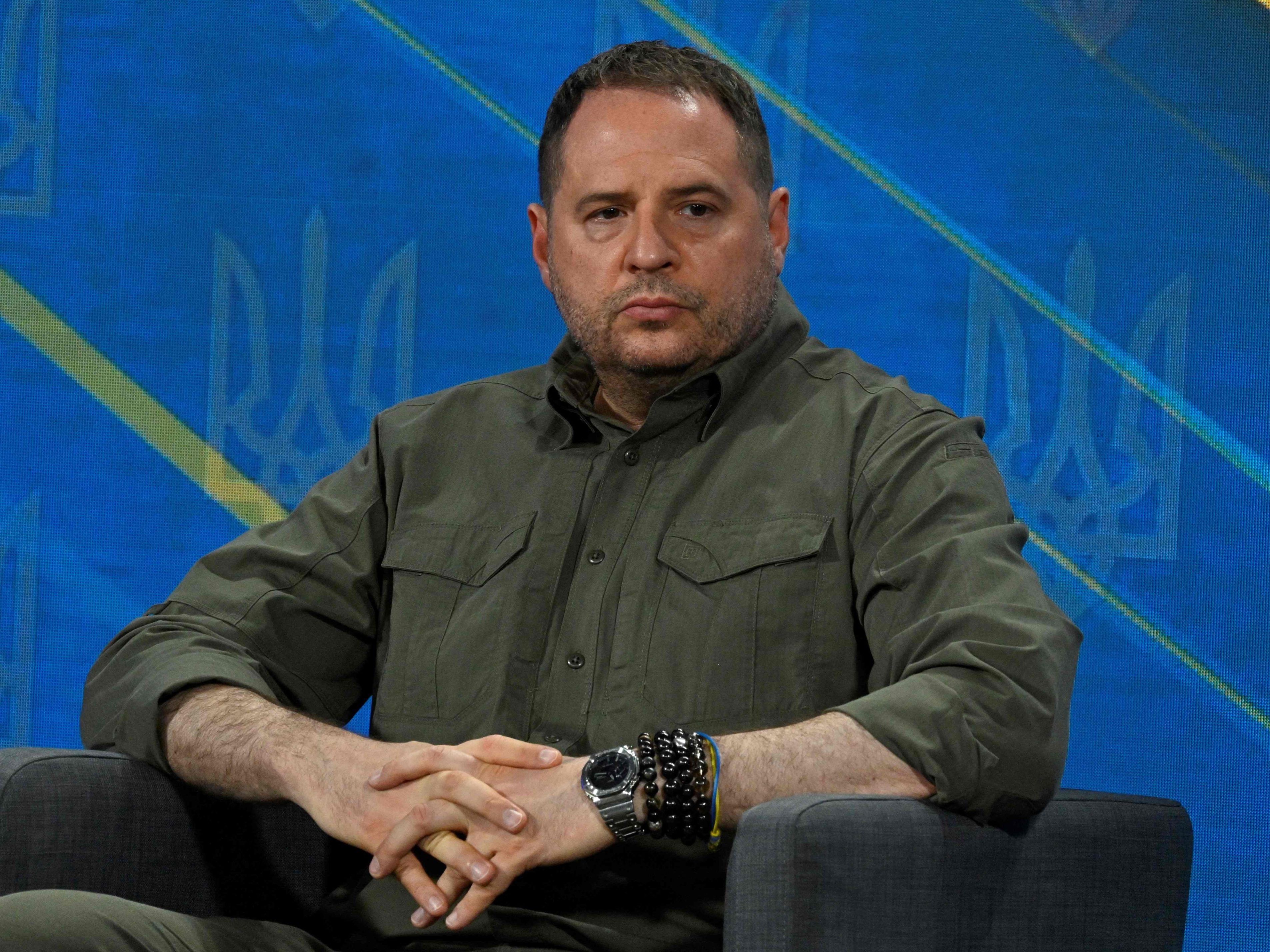 Andrij Jermak ist Leiter des ukrainischen Präsidentenbüros und gilt als enger Vertrauter von Präsident Selenskyj.