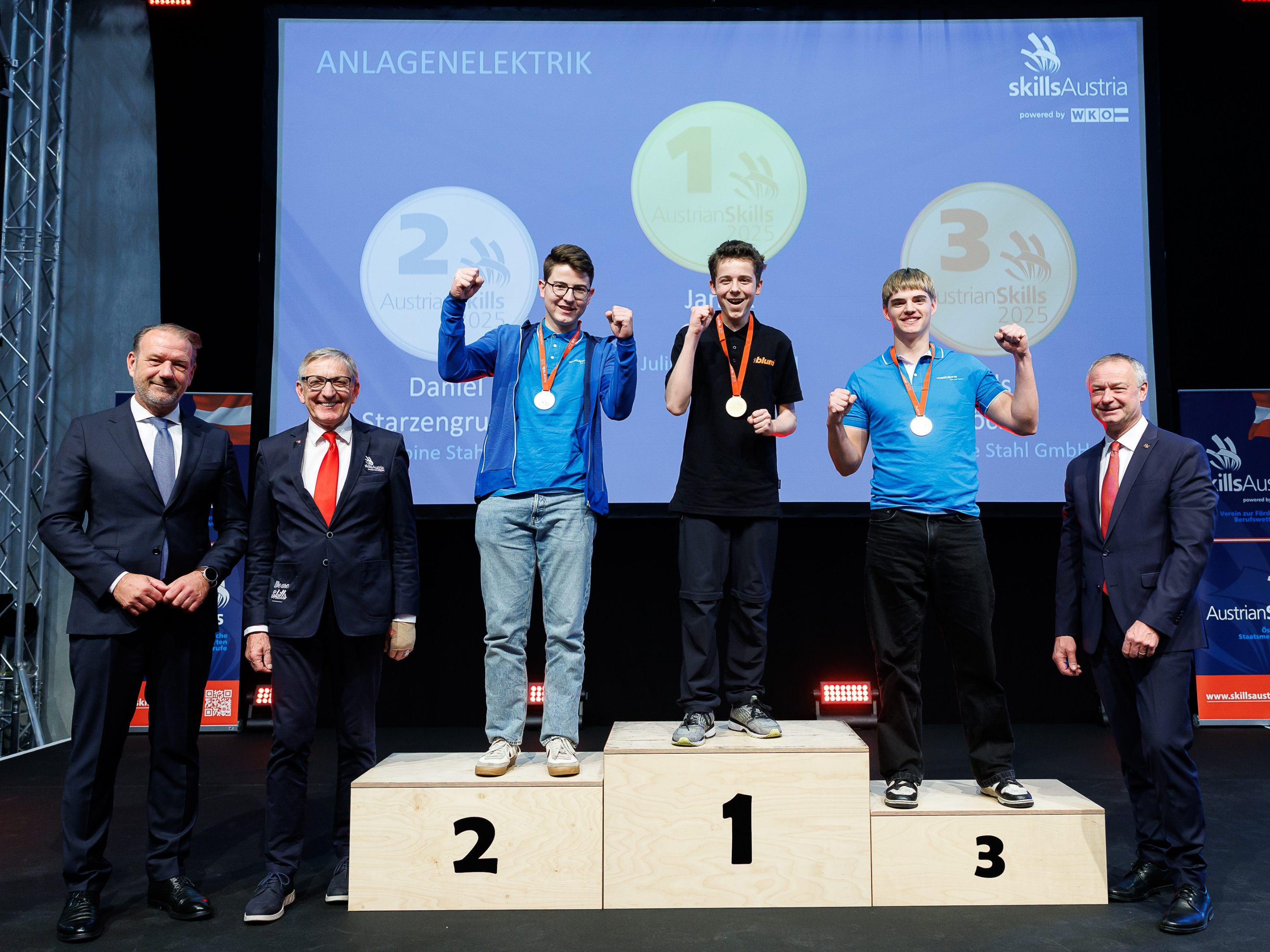 In der Anlagenelektrik setzte sich Janick Gehrer von der Julius Blum GmbH in Höchst durch. Ebenfalls für das Unternehmen in Höchst erfolgreich: Deniz Mutun (CNC-Fräsen), Sandro Flatz (Maschinenbau-CAD) und Keanu Frick (Maschinenbautechnik).