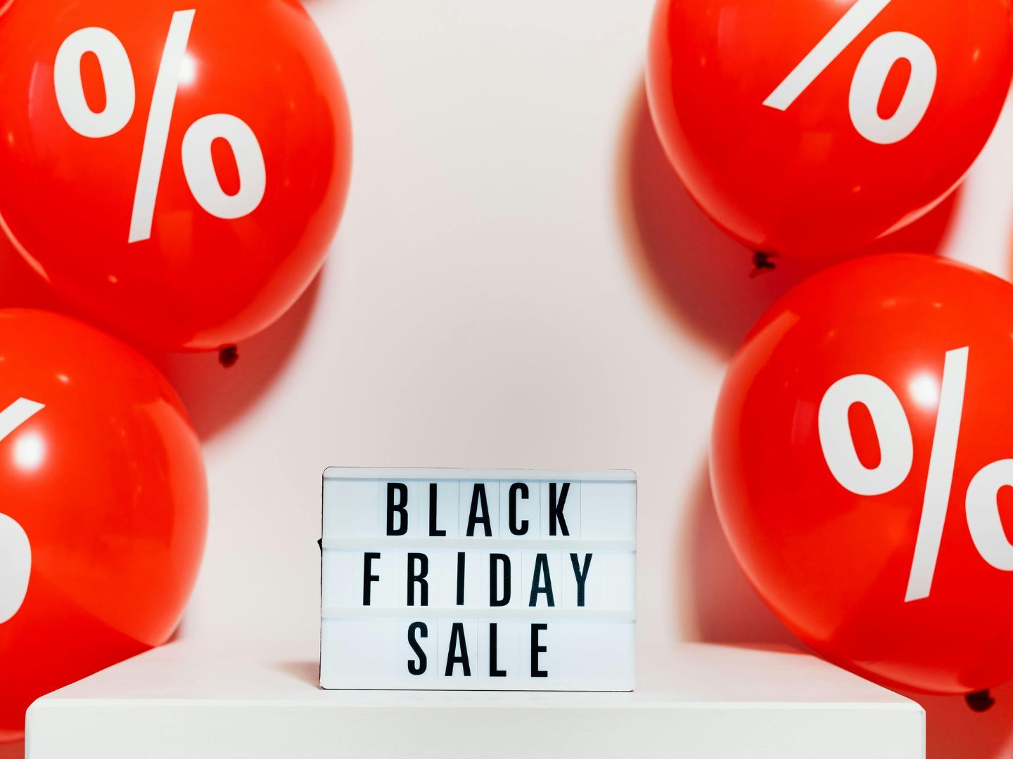 Vorsicht vor Impulskäufen und Betrugsversuchen am Black Friday.