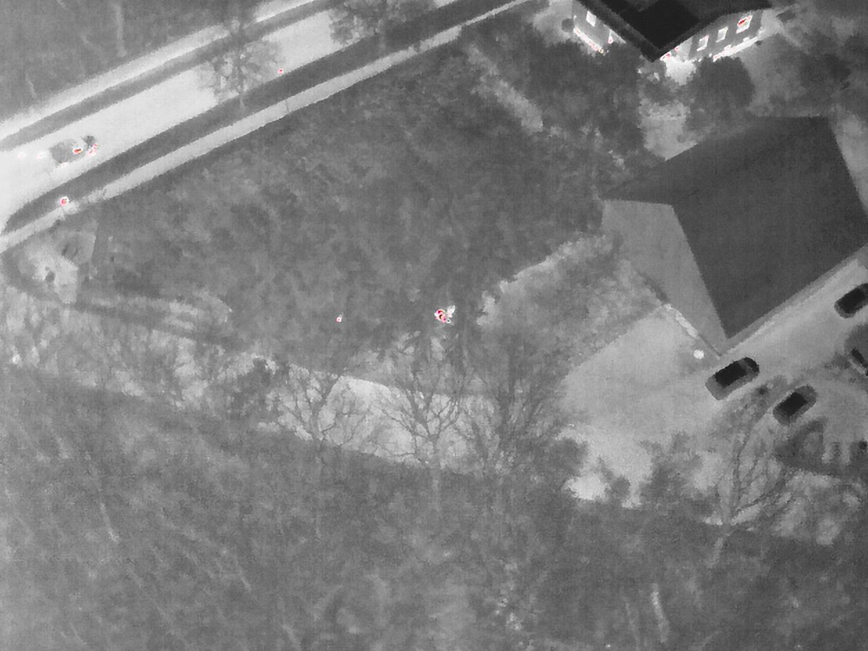 Der Mann wurde mittels Drohen gefunden.