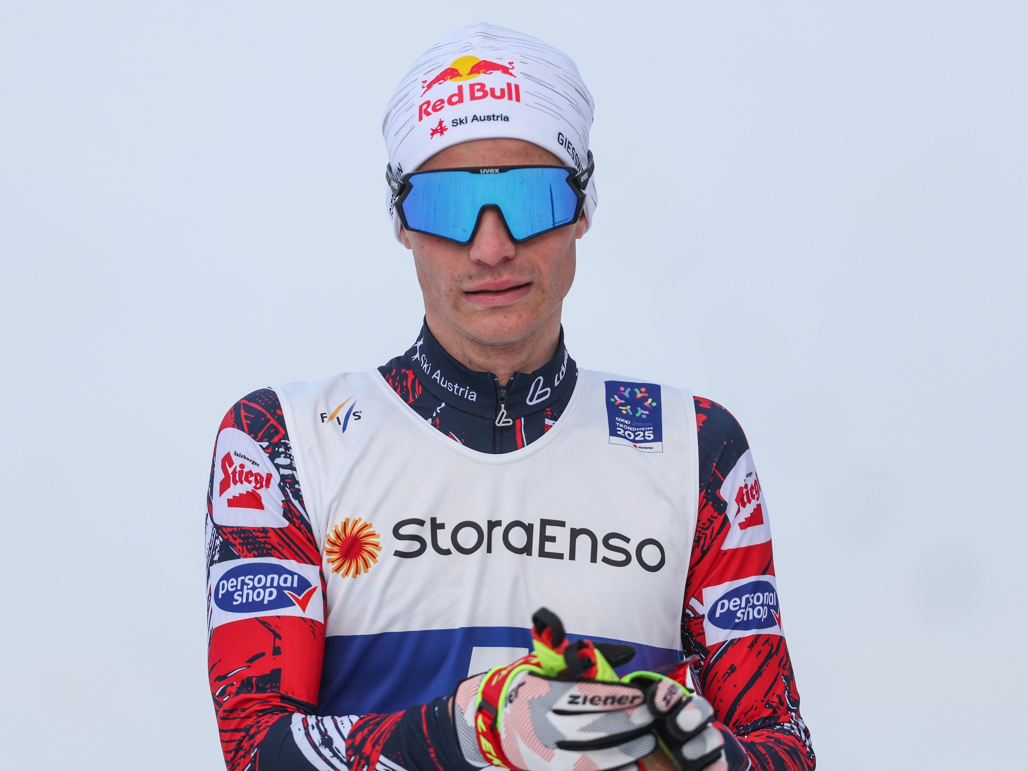 Johannes Lamparter hat die Nordische Kombination in Ruka gewonnen.