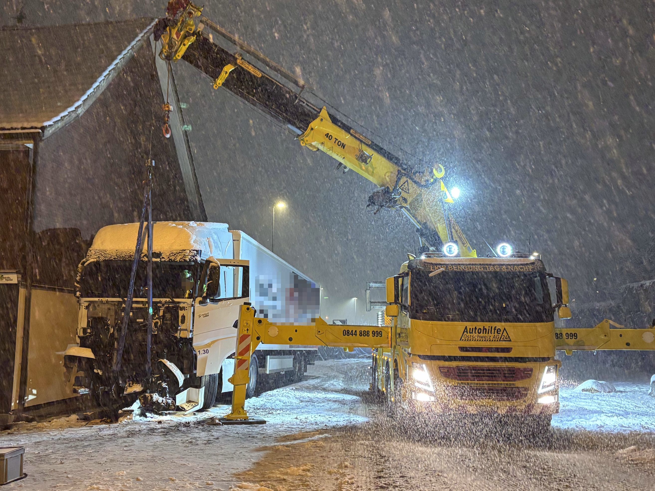 Die Bergungsaktion dauerte drei Stunden.