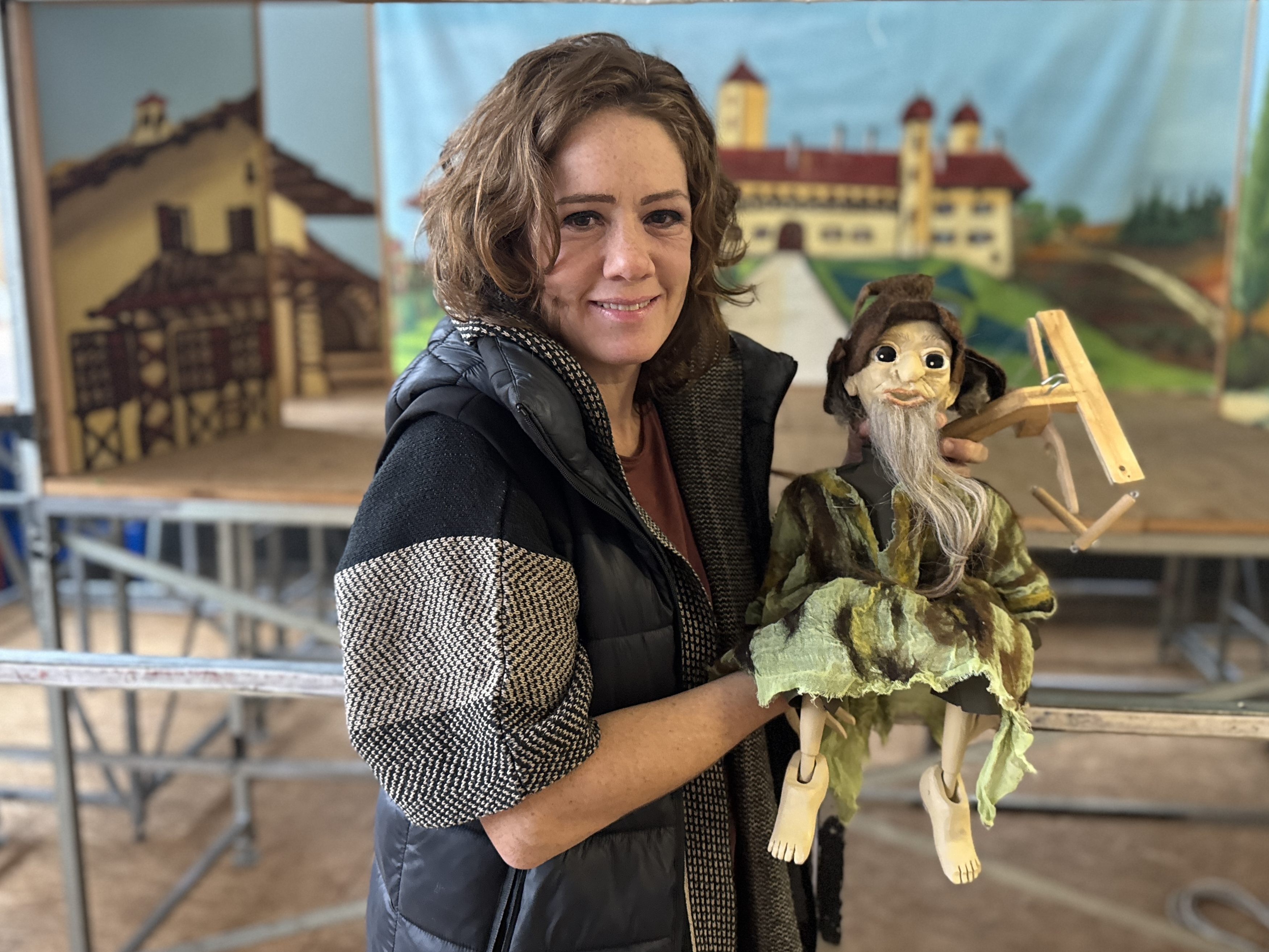 Astrid Übelhör, Schriftführerin des Marionettentheaters.