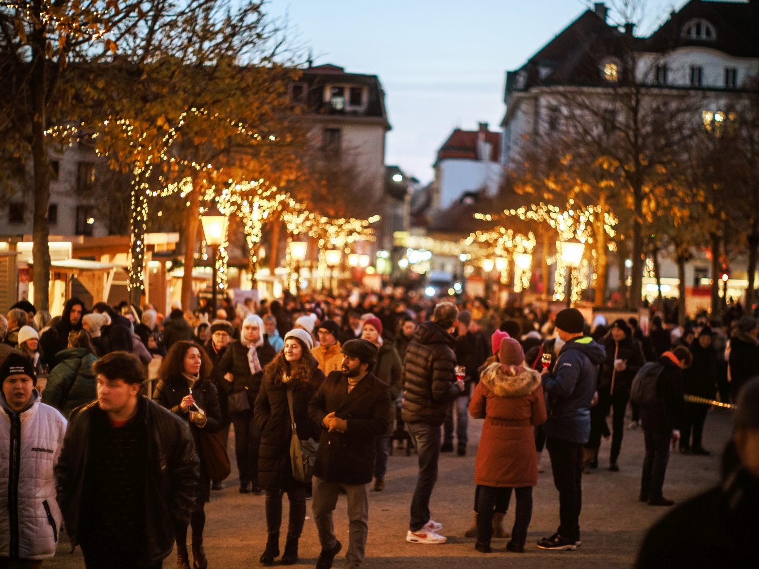 Der Leopoldimarkt im Kurpark Baden.