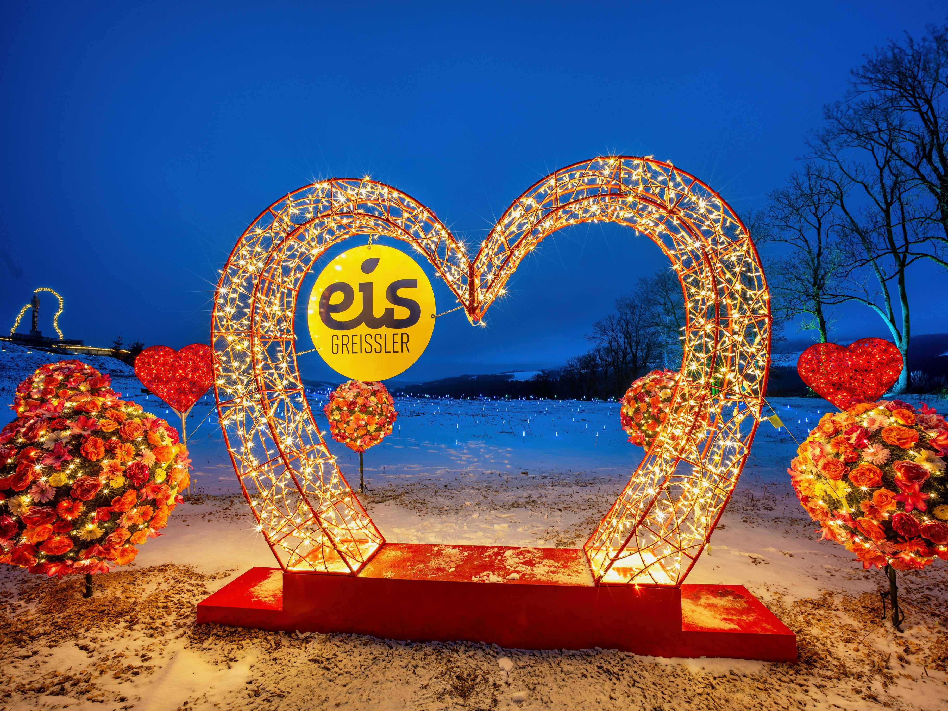 Im November geht das "Eis-Greissler Lichterglanz Spektakel "in Krumbach los.