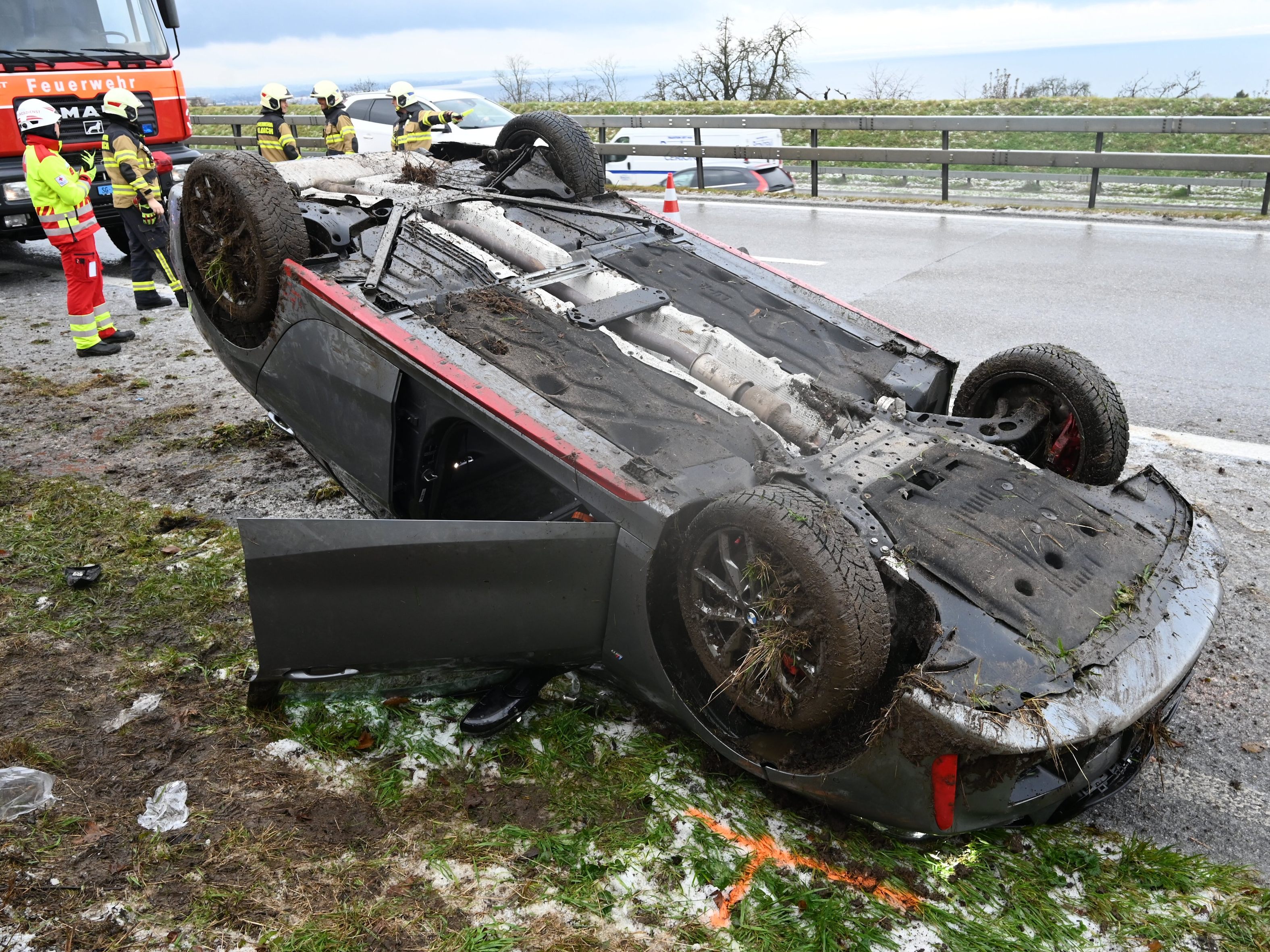 Ein schwer Verletzter nach Selbstunfall bei Rorschacherberg.