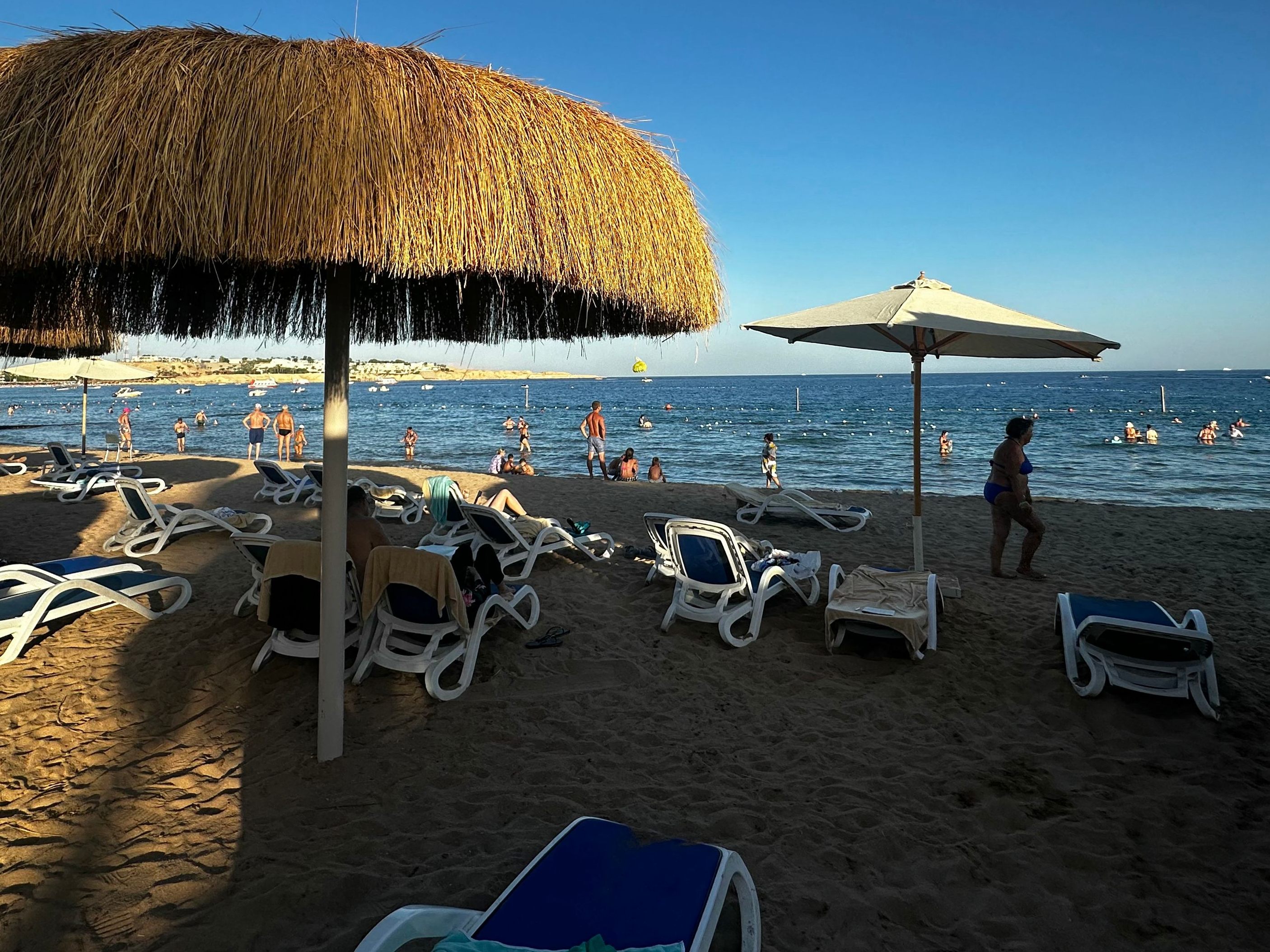 Der Winter nervt? Diese Reiseziele bringen Sonne ins Herz und schonen das Konto.