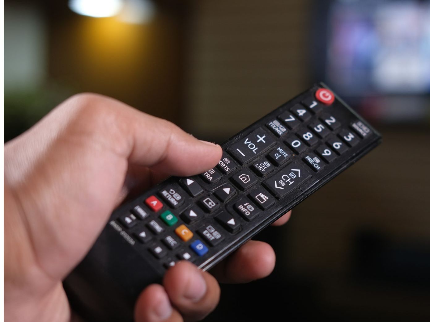 Ab November wird's bei fünf TV-Sendern dunkel