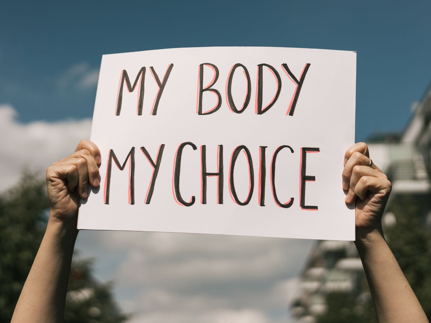 Amnestys sieht das Recht auf Schwangerschaftsabbruch in Europa in Gefahr.