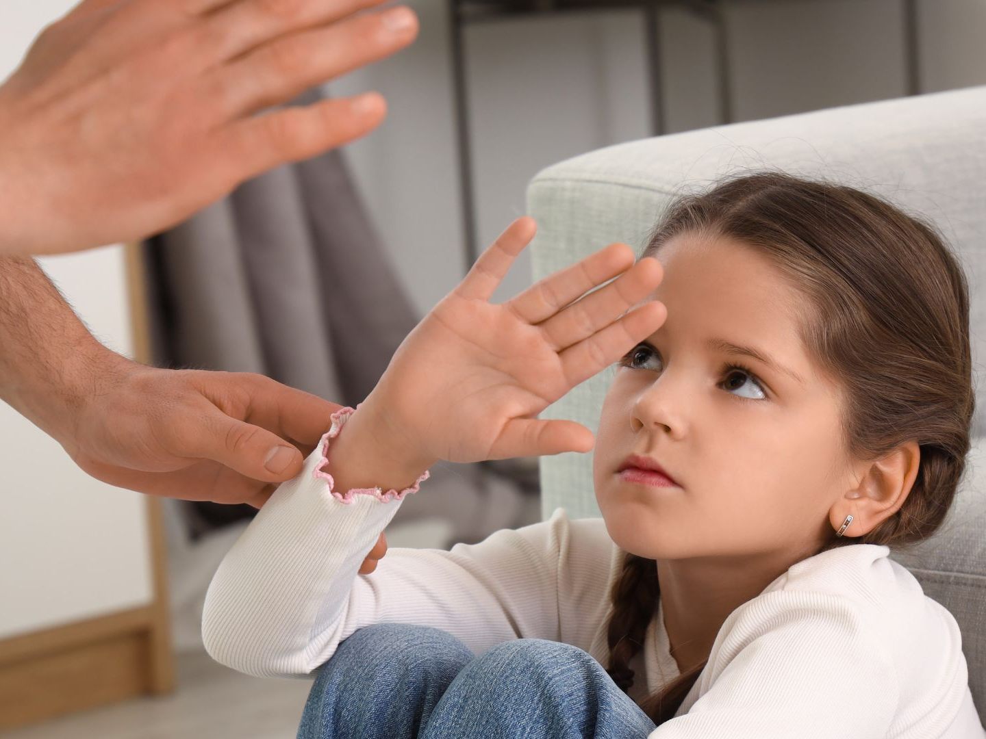 Eine Umfrage zeigt: Gewaltverbot in der Erziehung ist noch nicht überall verankert.