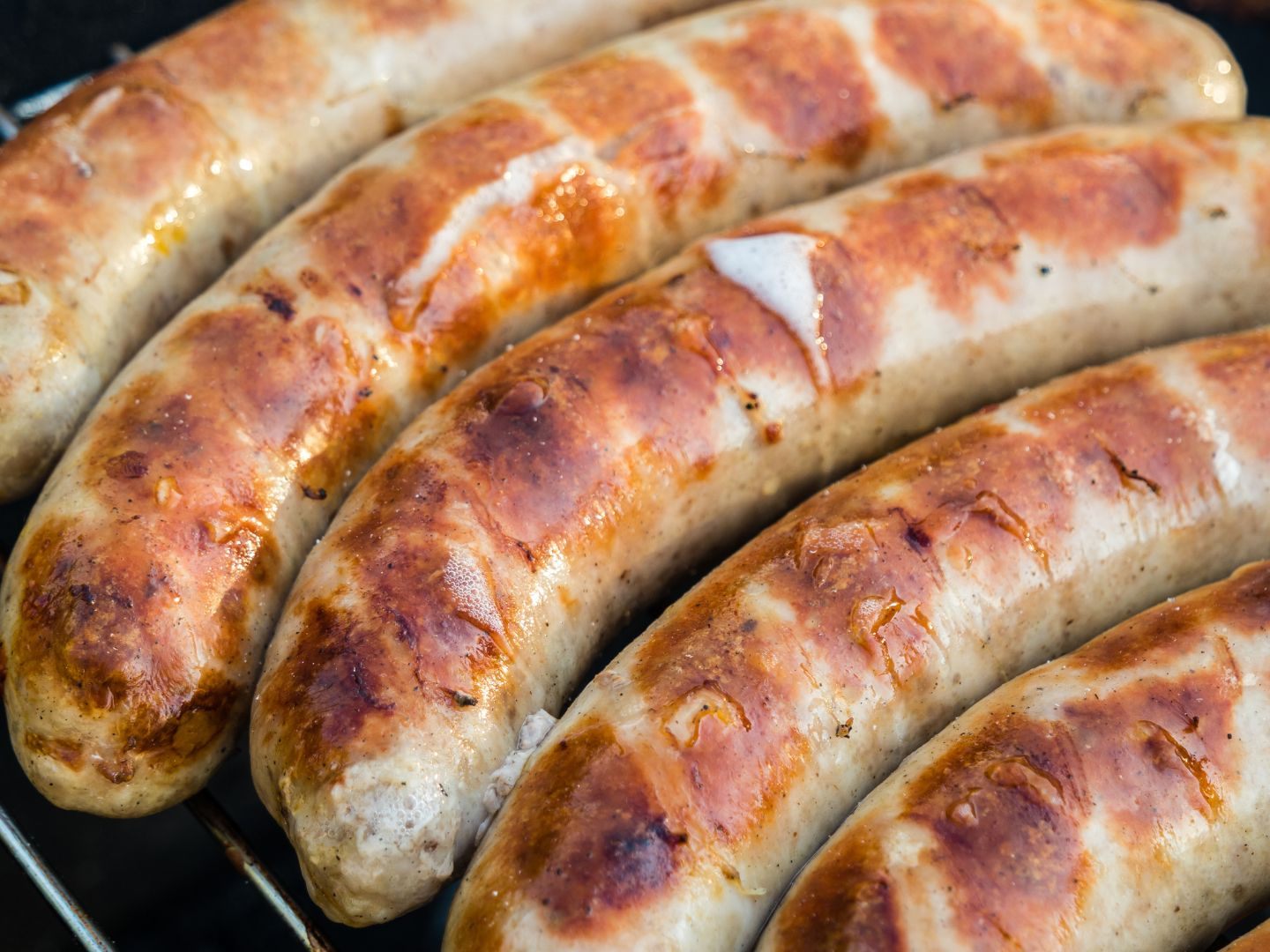 Elf Bratwürstel wurden unter die Lupe genommen.