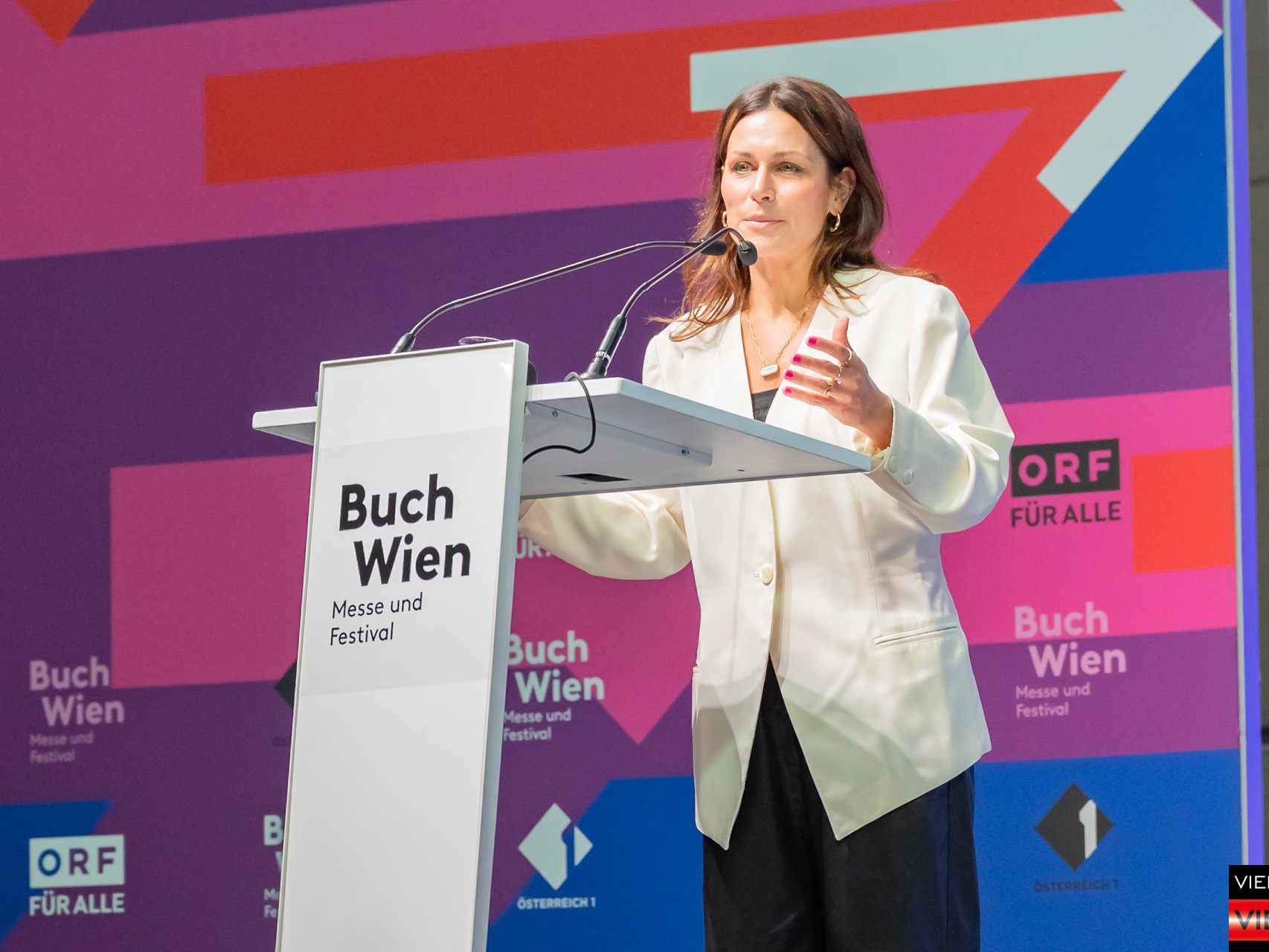 12112025 Buch Wien 2025 - Die Eröffnung