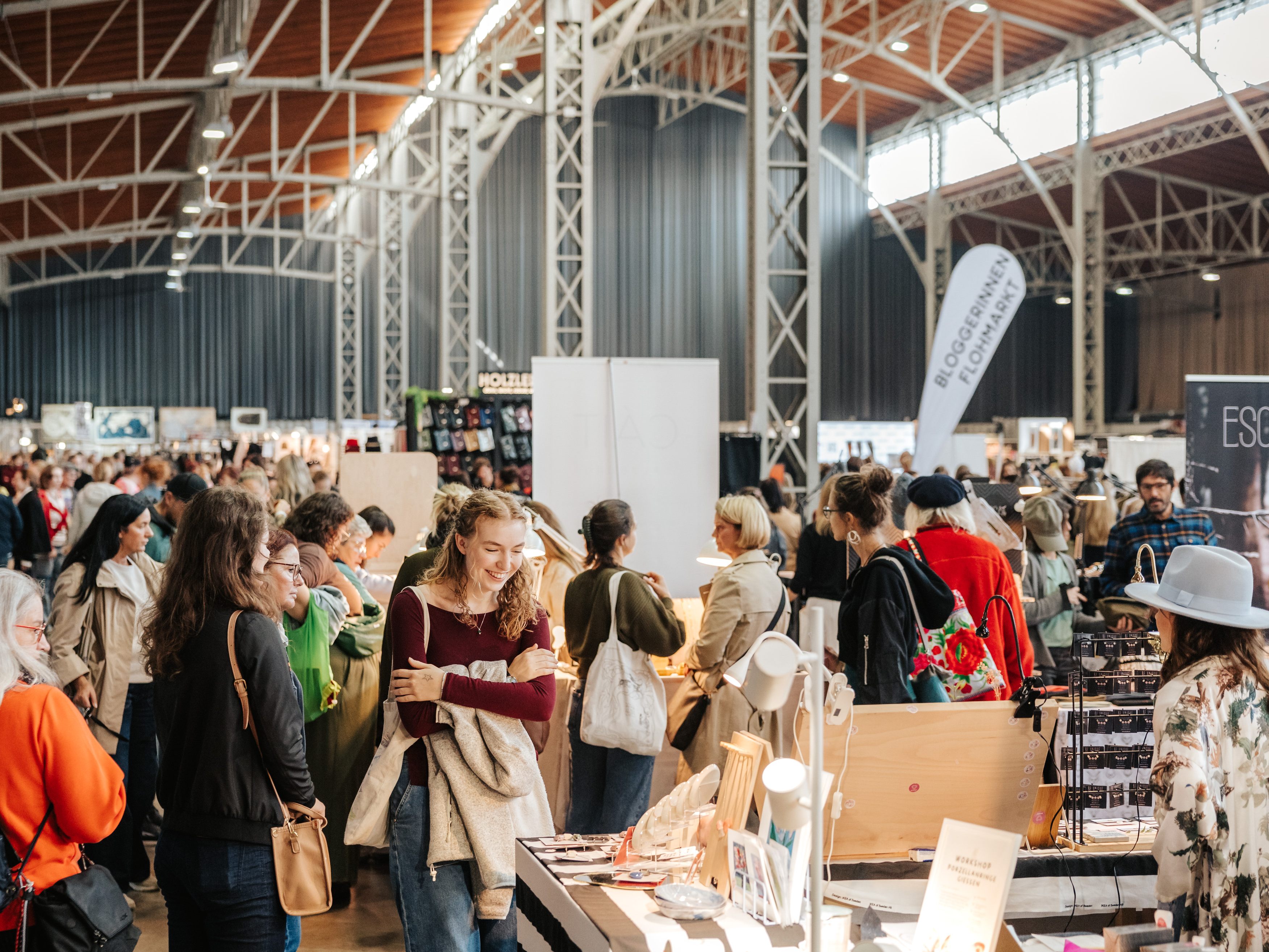 Alle Jahre wieder kreativ: Der Edelstoff XMAS Markt Anfang Dezember in Wien.