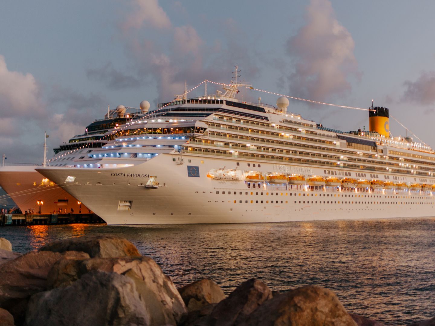 Der ÖAMTC verrät, worauf Reisende achten sollten – von Passpflicht bis Nebenkosten.