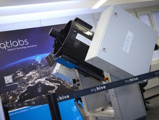 Das Teleskop von qtlabs empfängt vom Satelliten die Quantenschlüssel