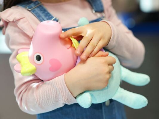Schokolade und Spielzeug für Kinder (Symbolfoto)