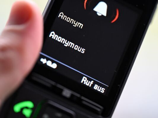 Trickbetrüger gaben sich als Polizisten aus