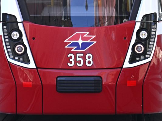 Pensionist wurde von Garnitur erwischt (Symbolbild)