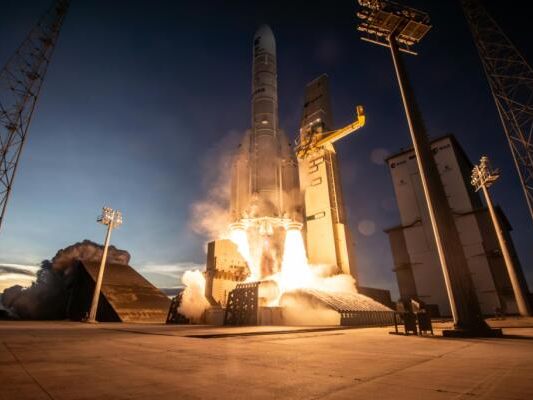 Eine Ariane 6-Rakete wird die Satelliten ins All befördern