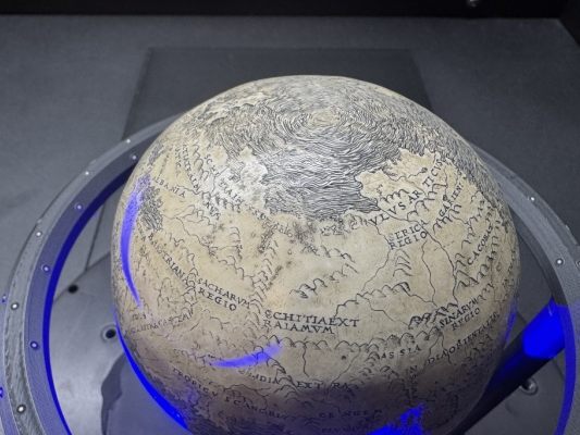 Der Globus im Scanner