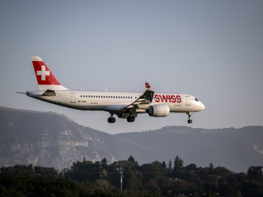 Ein Airbus A220-300 der Swiss