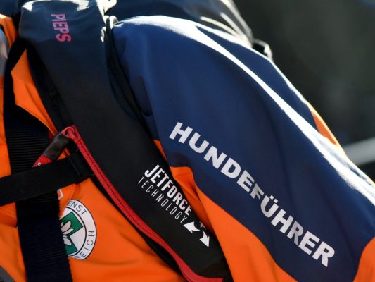 Nächtlicher Einsatz für verirrte Wanderin in Rosenau