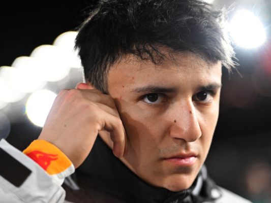 Hadjar steigt zum Teamkollegen von Verstappen auf