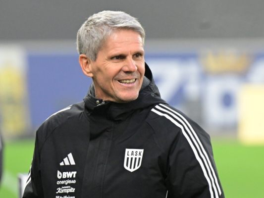 Kühbauer will sein Siegerlächeln auch in Hartberg zeigen