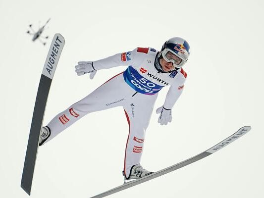 Tschofenig flog in Polen am Podest vorbei