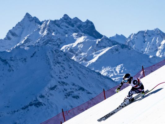 Lindsey Vonn legte in der Schweizer Bergwelt eine klare Bestzeit hin