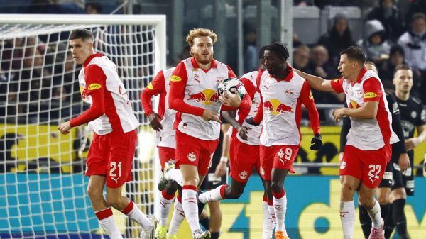 Salzburg verteidigt die Tabellenführung