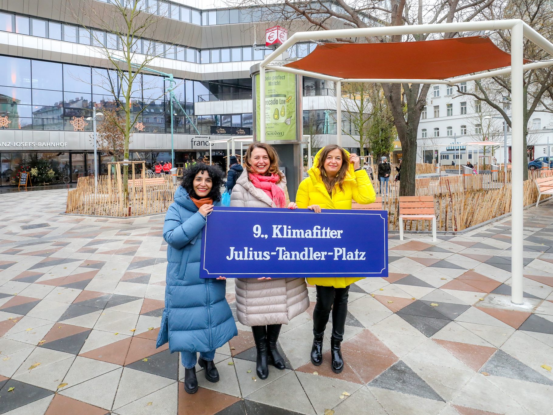 Der Julius-Tandler-Platz wurde neu gestaltet.
