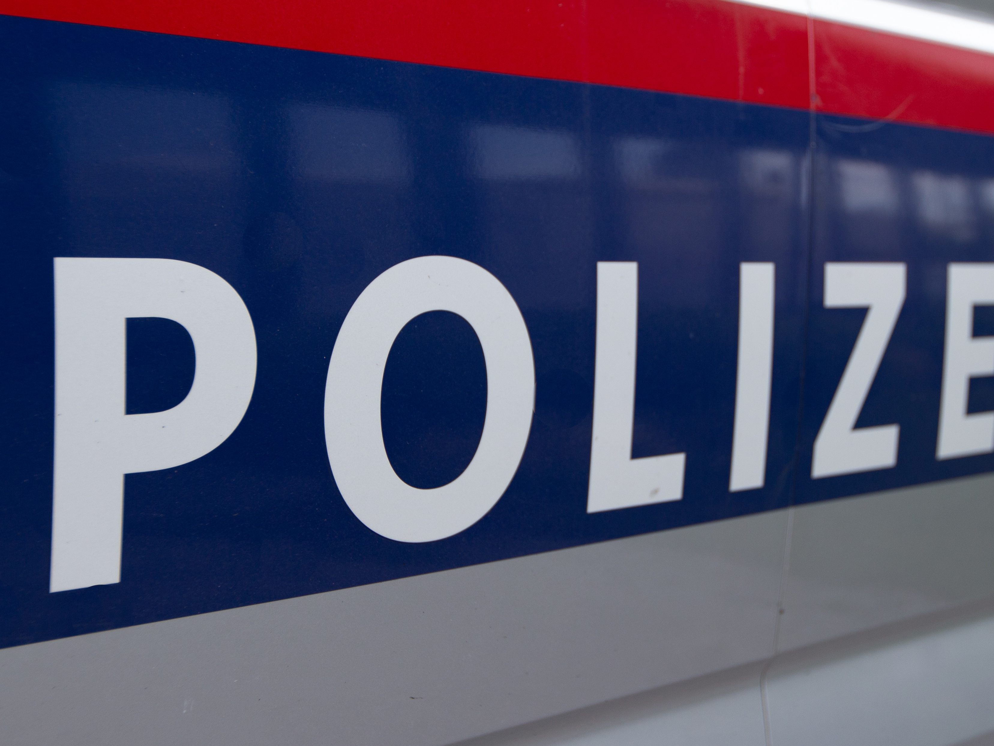 Ermittlungen nach Schüssen auf eine Moschee.