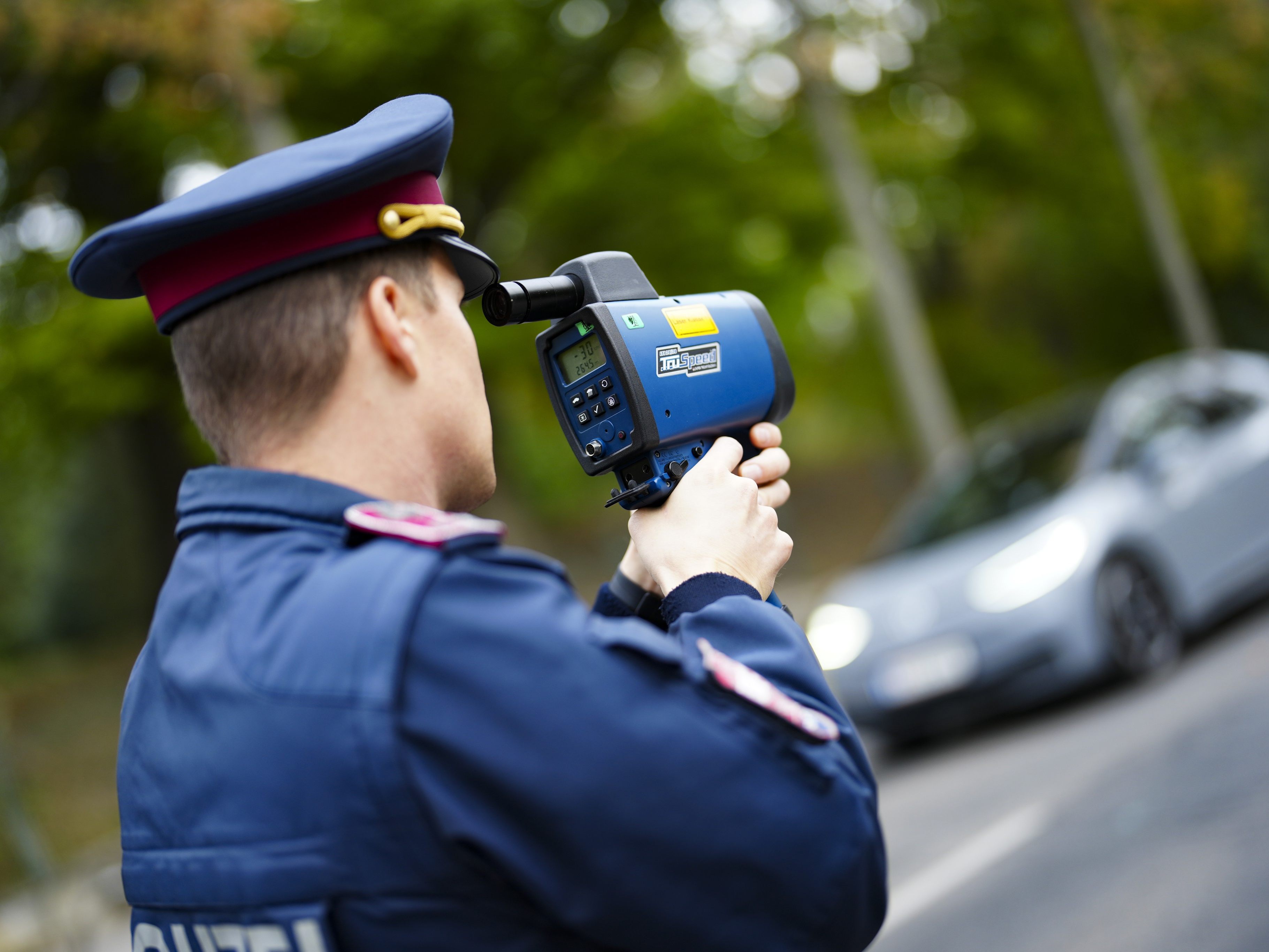 Der Mann war mit 187 km/h unterwegs.