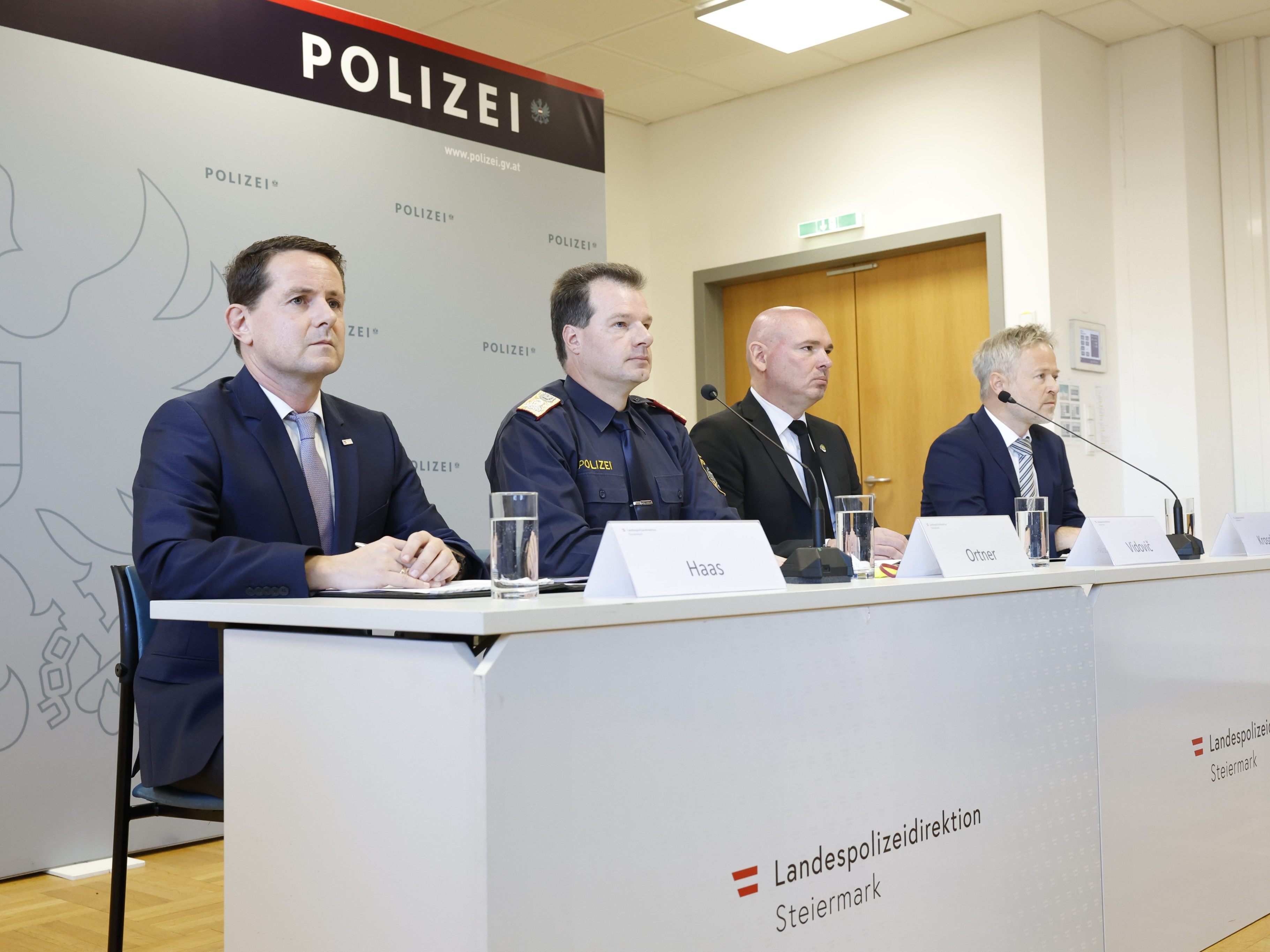 Vorerst konnten keine neuen Ermittlungsergbnisse bekanntgegeben werden.