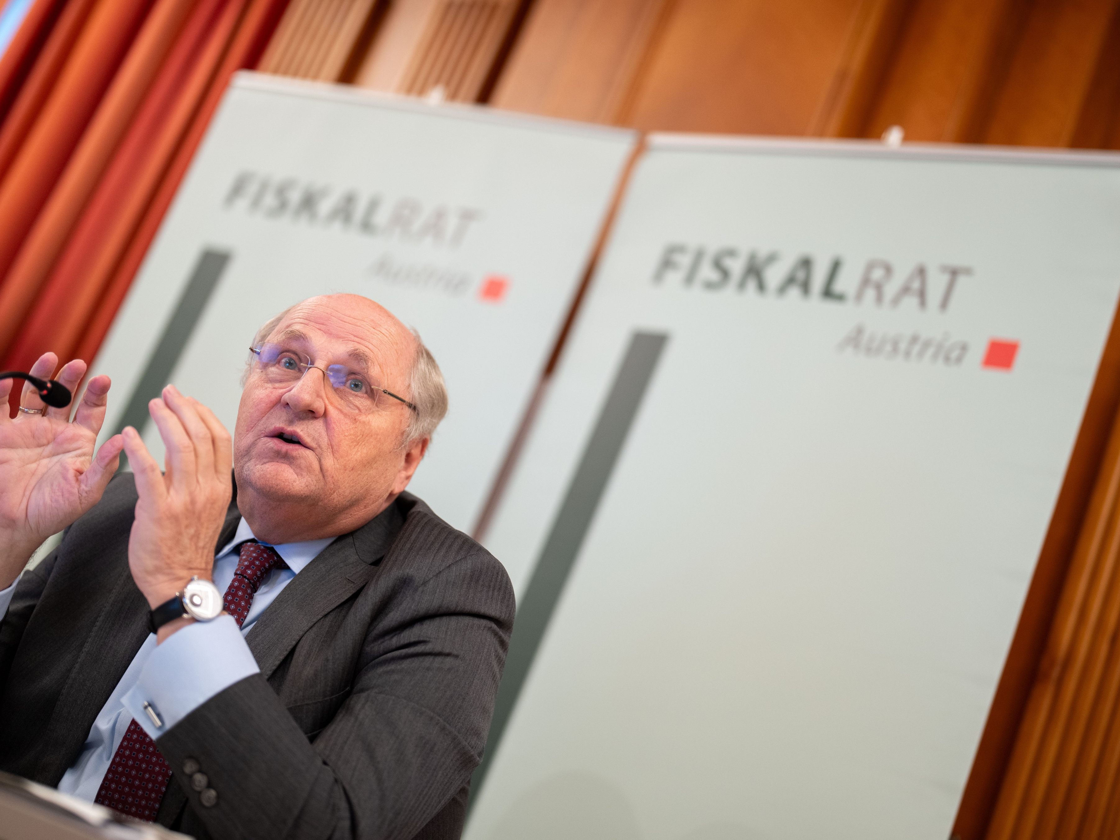 Die Defizitziele der Regierung bis 2028 werden laut Fiskalrat-Prognose deutlich verfehlt.