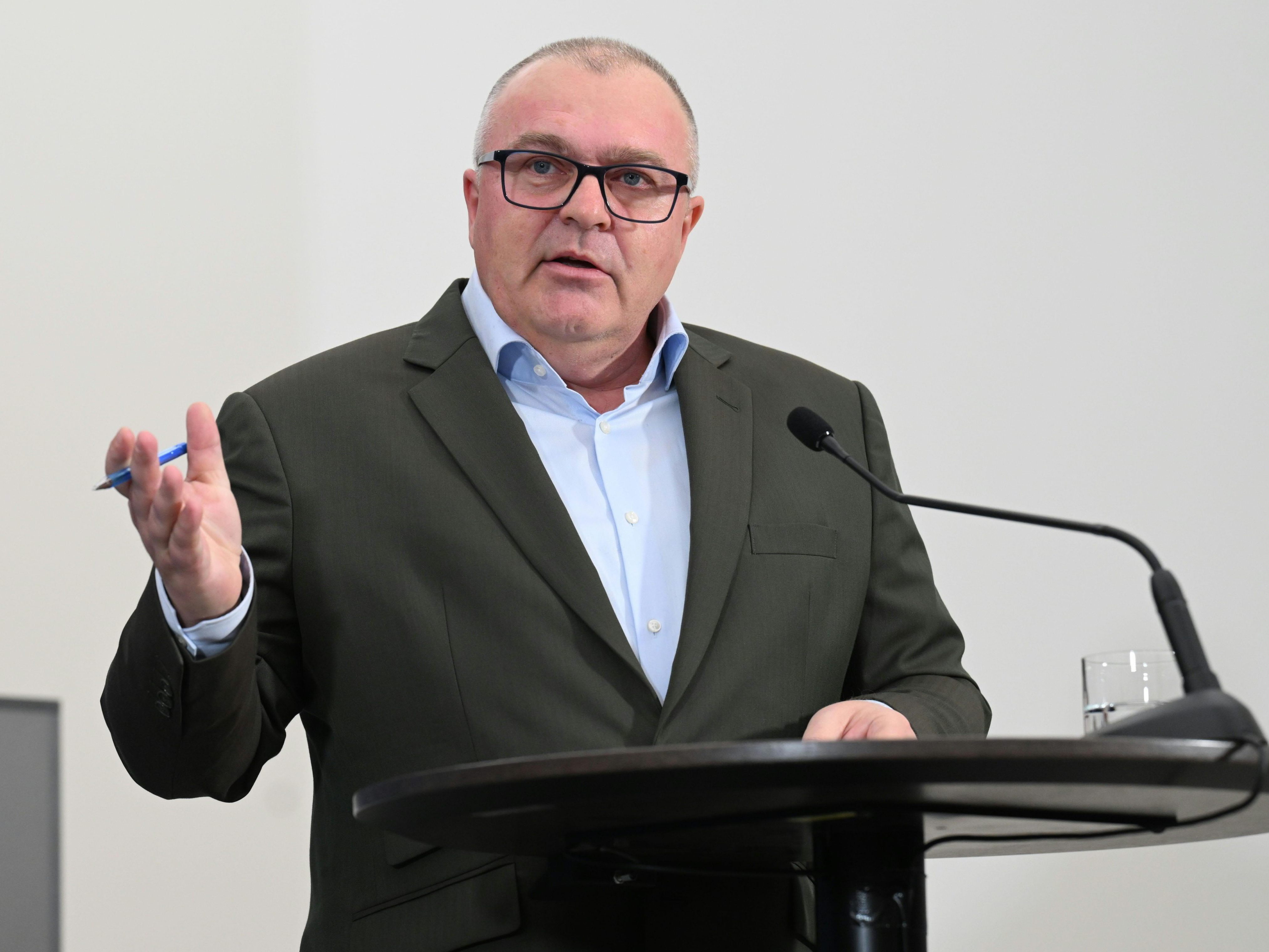 Arnold Schiefer von der FPÖ.