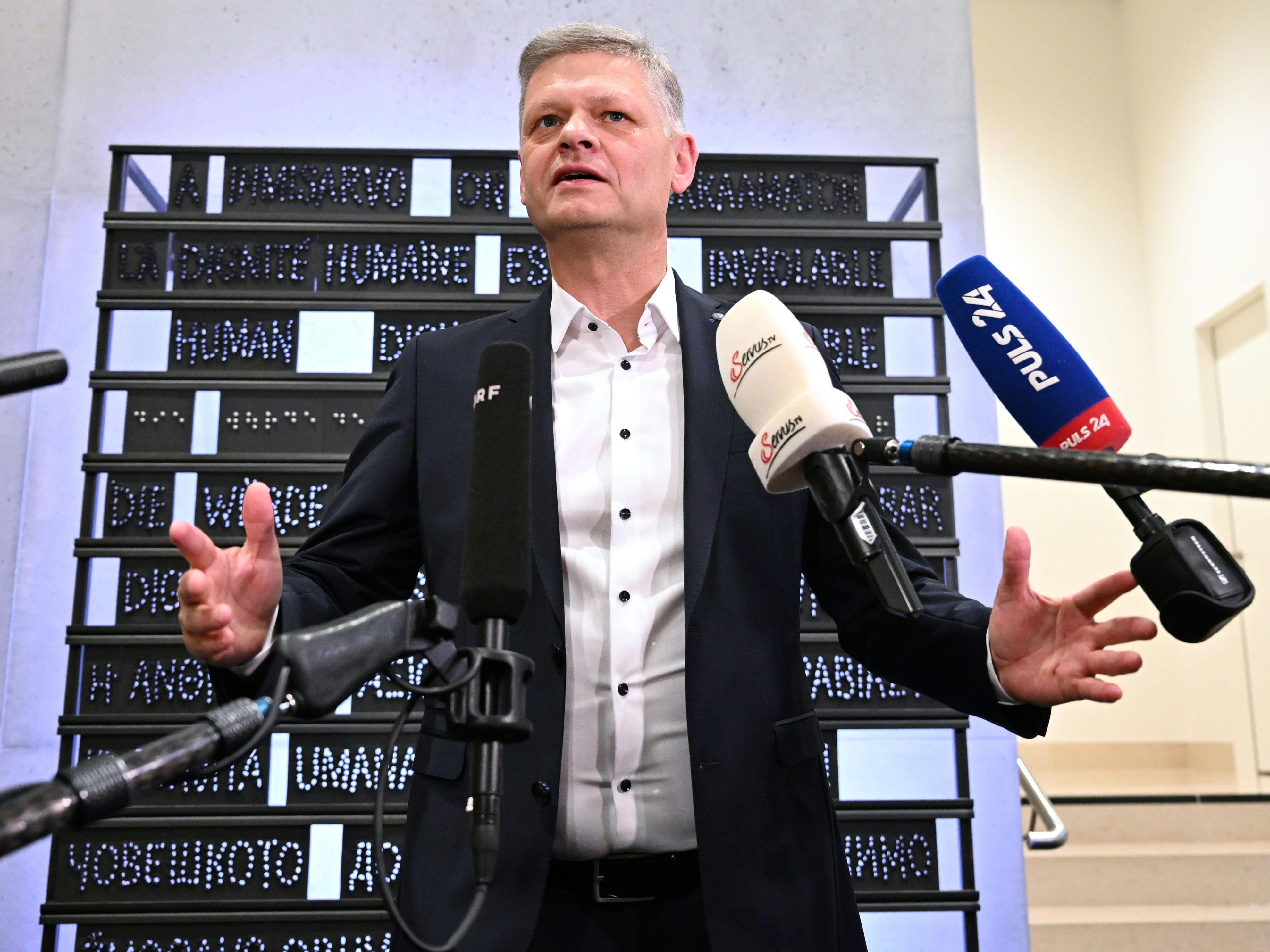 Andreas Hanger kritisiert den U-Ausschuss.