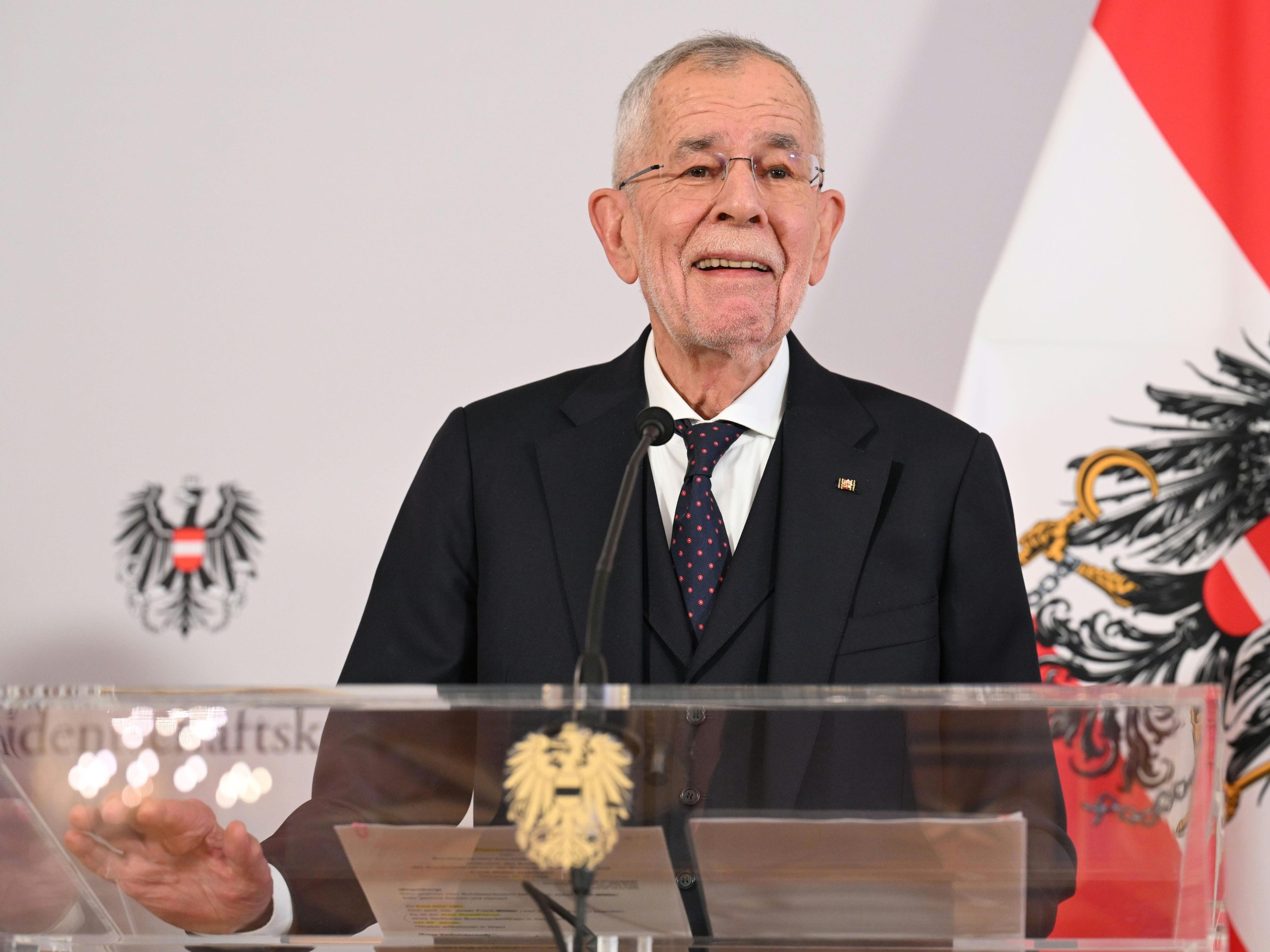 Politische Appelle zu Zuversicht.