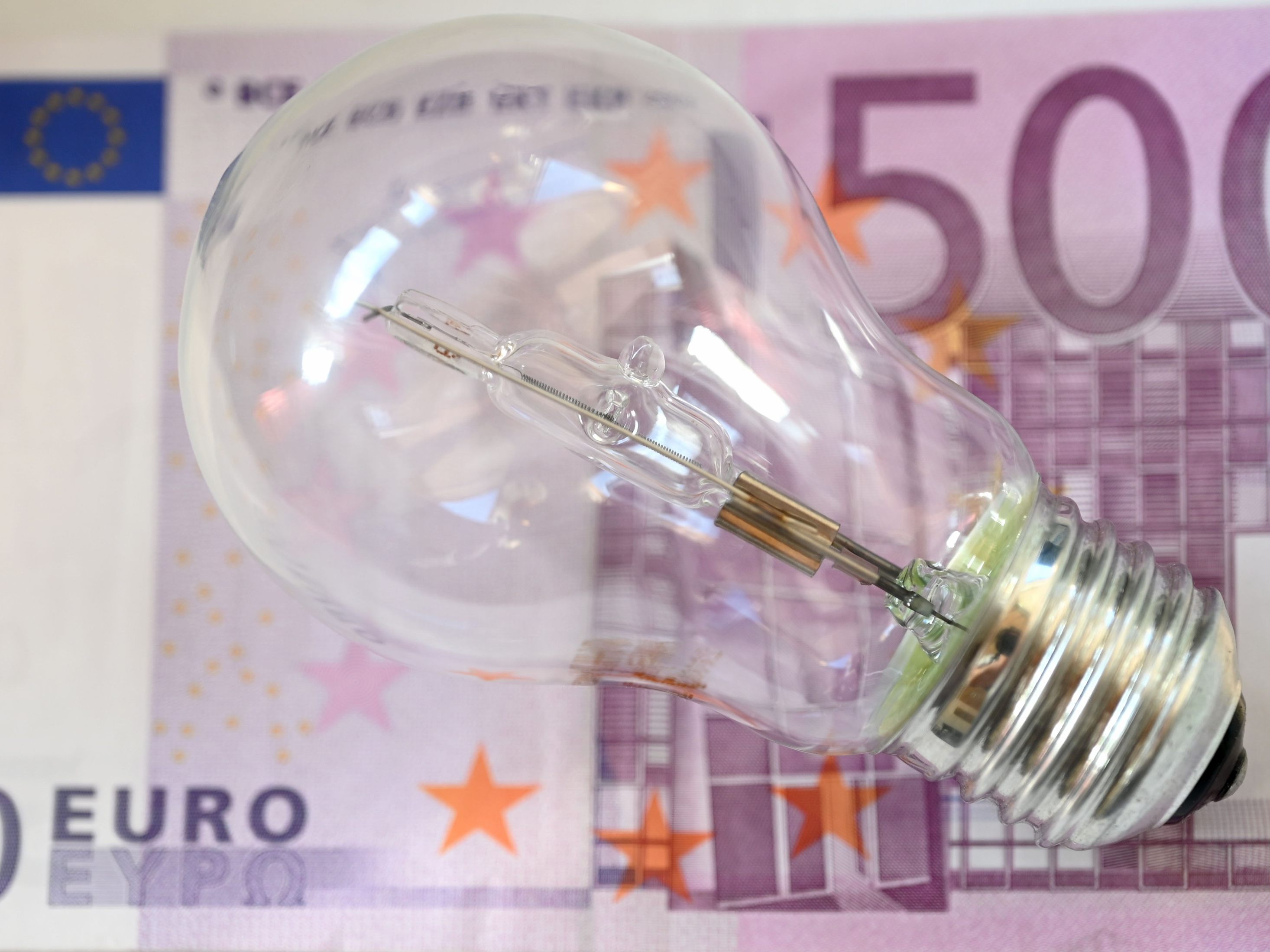 Besonders der Strom schlug im November teuer zu Buche.