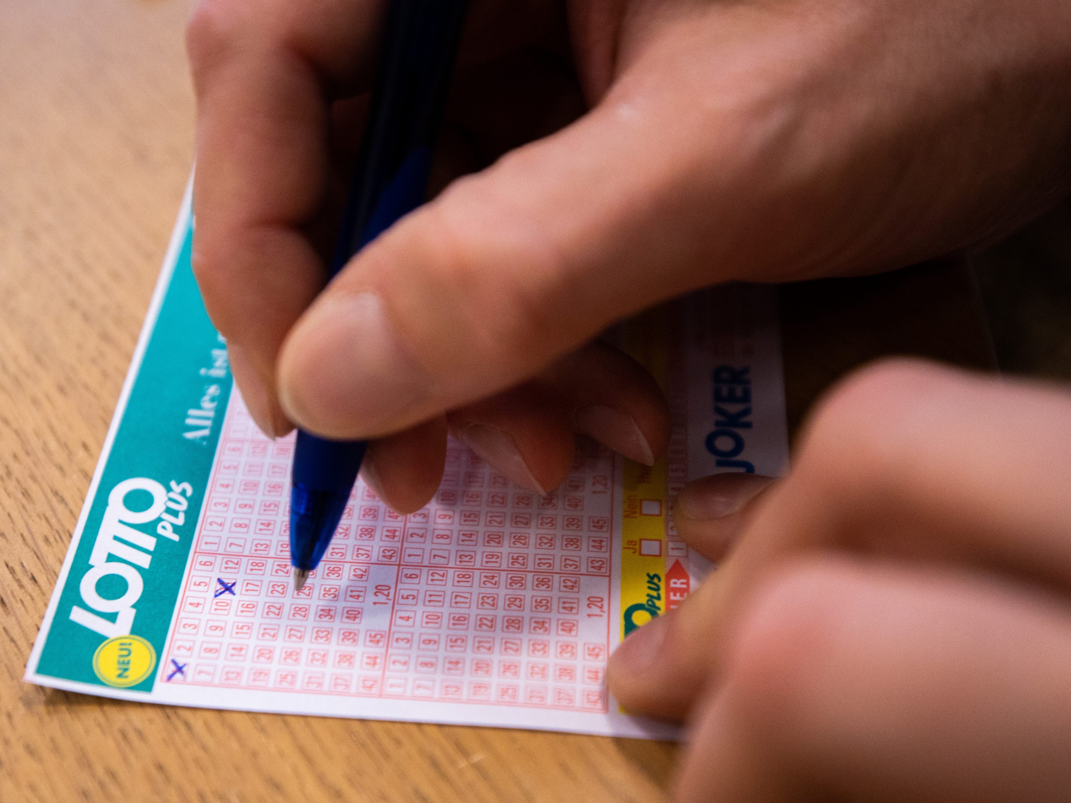 Die sechs Richtigen können am Sonntag 2,6 Millionen Euro wert sein.