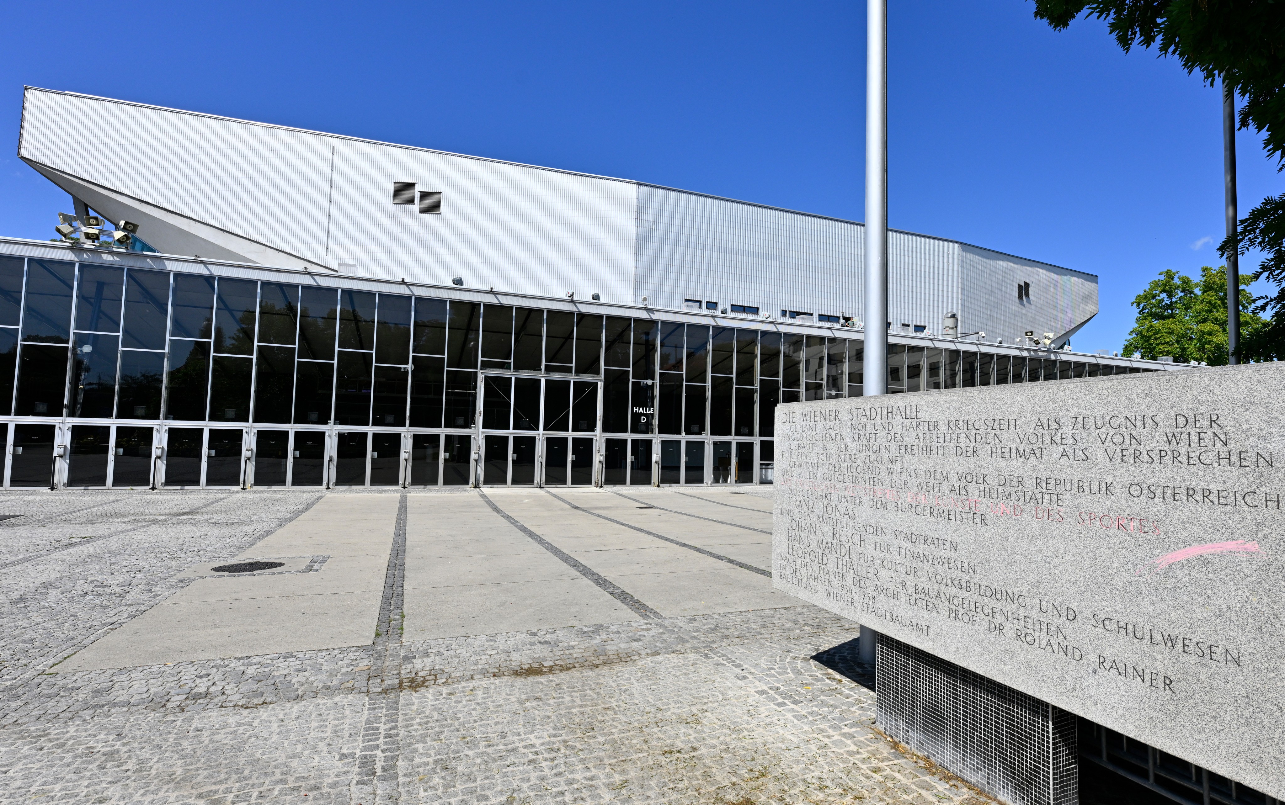 Warnung vor Legionellengefahr in WCs in Wiener Stadthalle