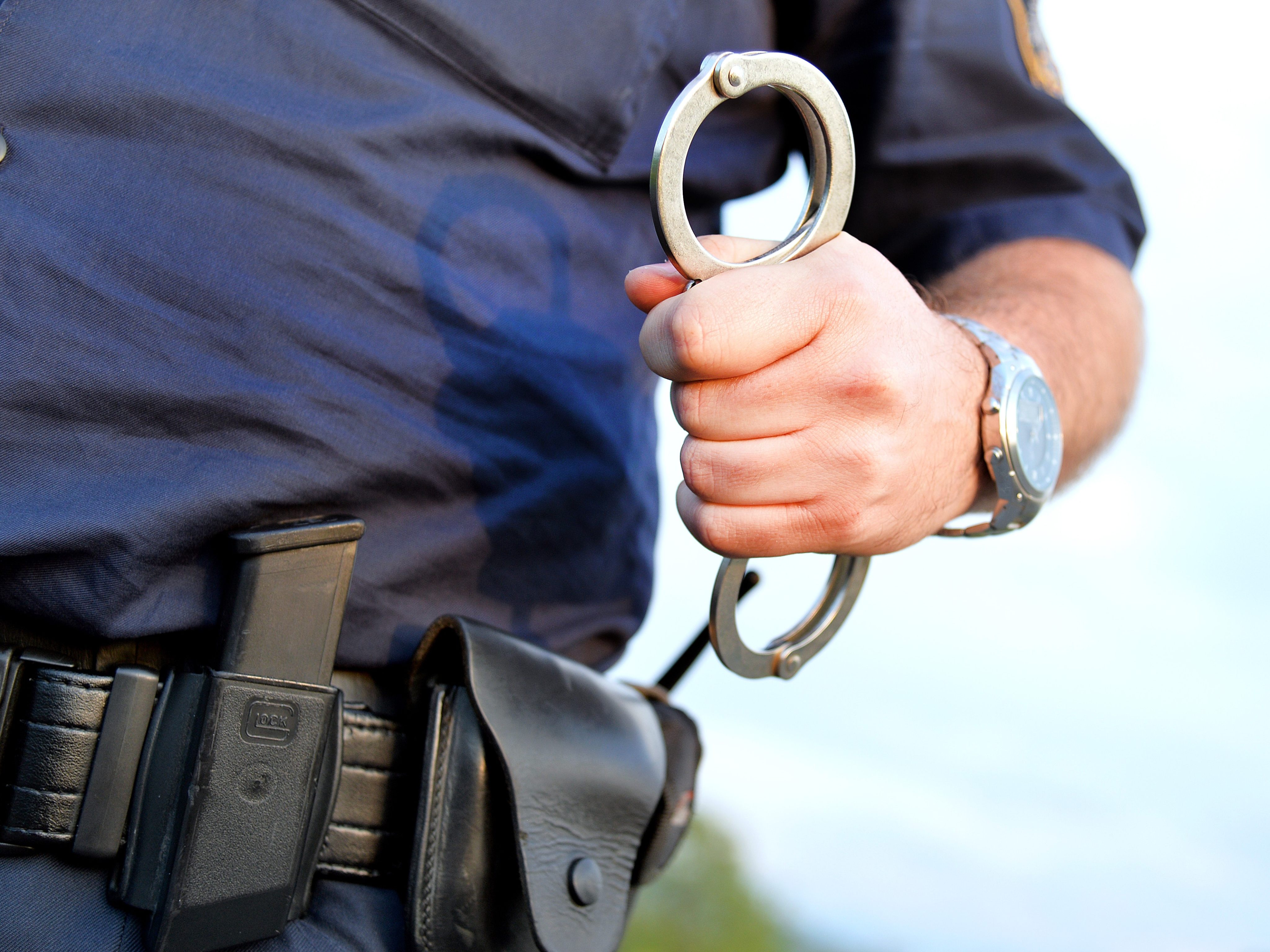 Nach mehrfachen Widerstands wurde der 35-Jährige in eine Justizanstalt gebracht.