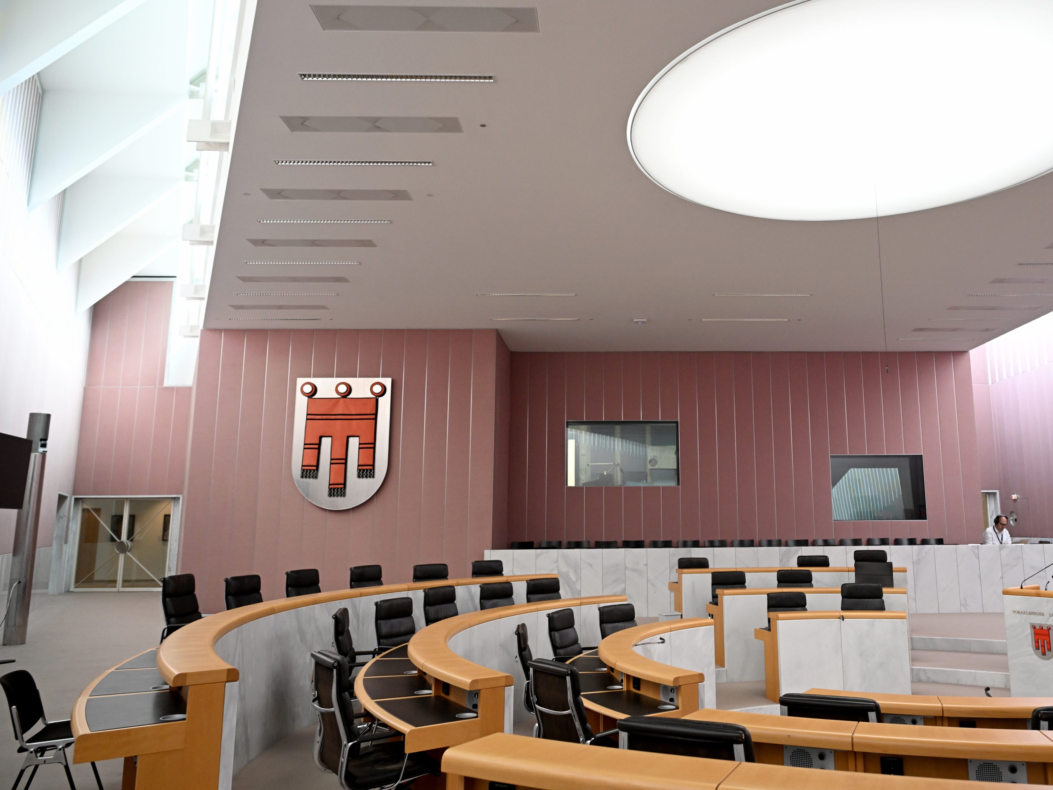 Landtag: Gewalt an Frauen kein Tabu mehr